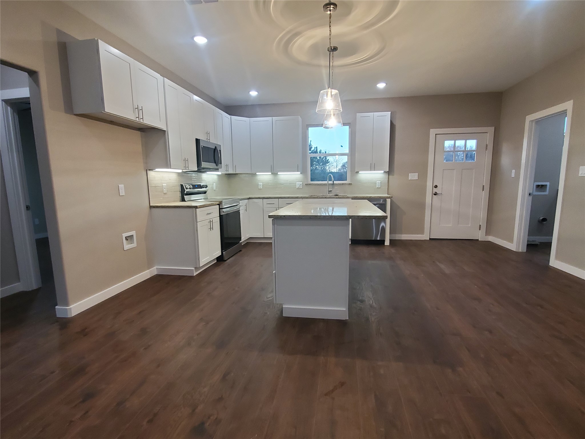 1156 Rs County Road 1140 Emory TX 75440