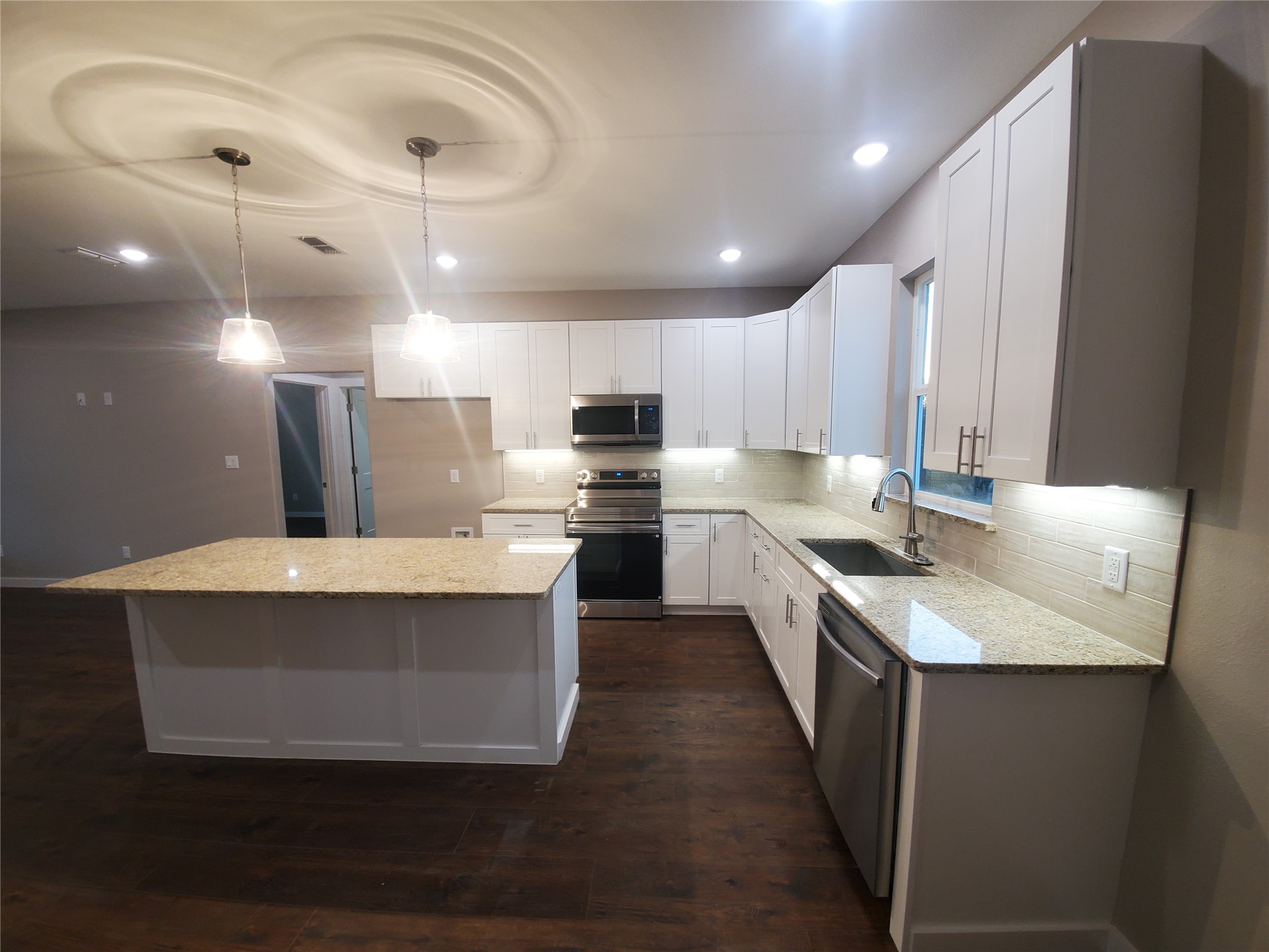1156 Rs County Road 1140 Emory TX 75440