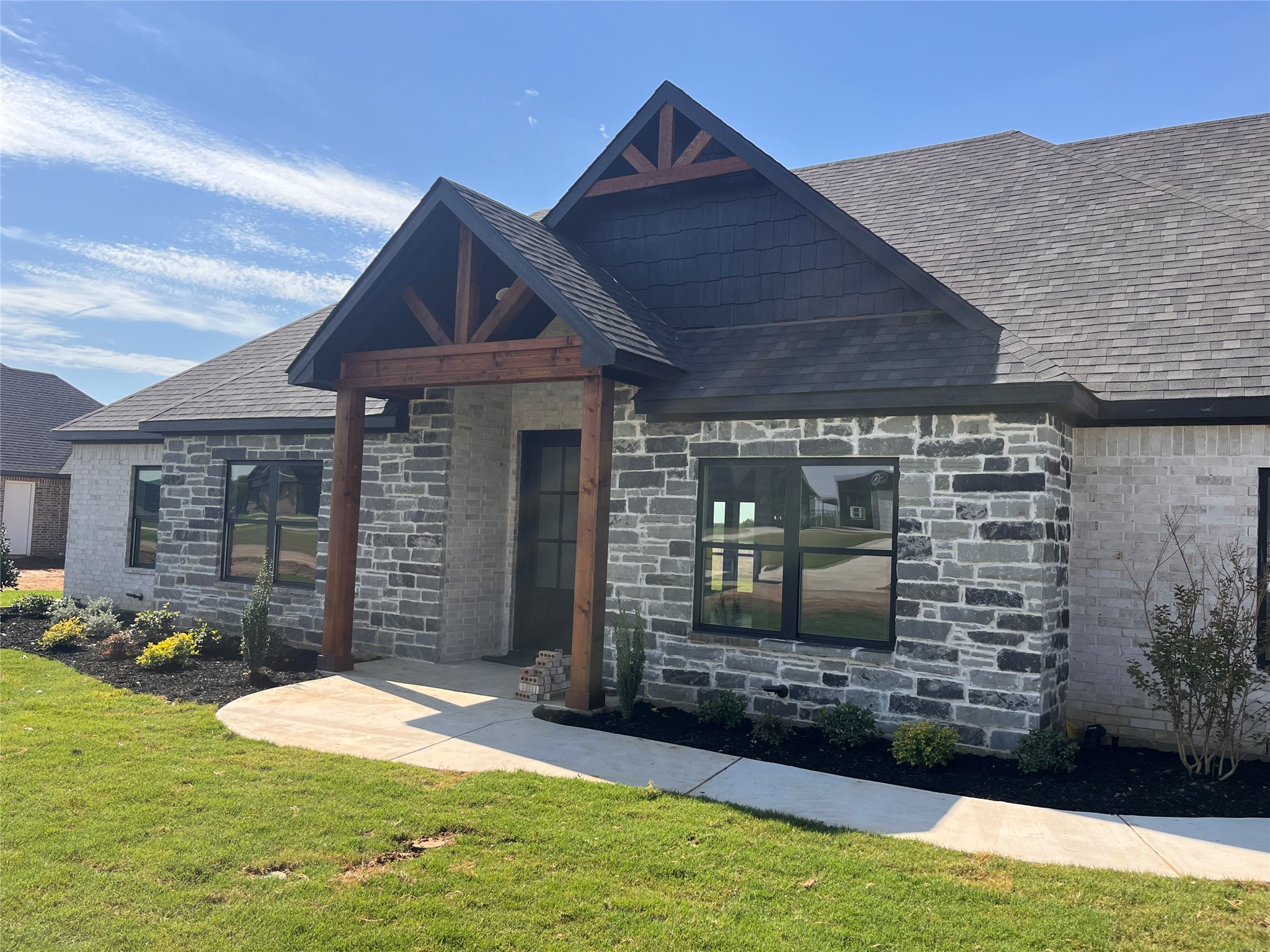 1404 Dixie Estates Way Whitesboro TX 76273