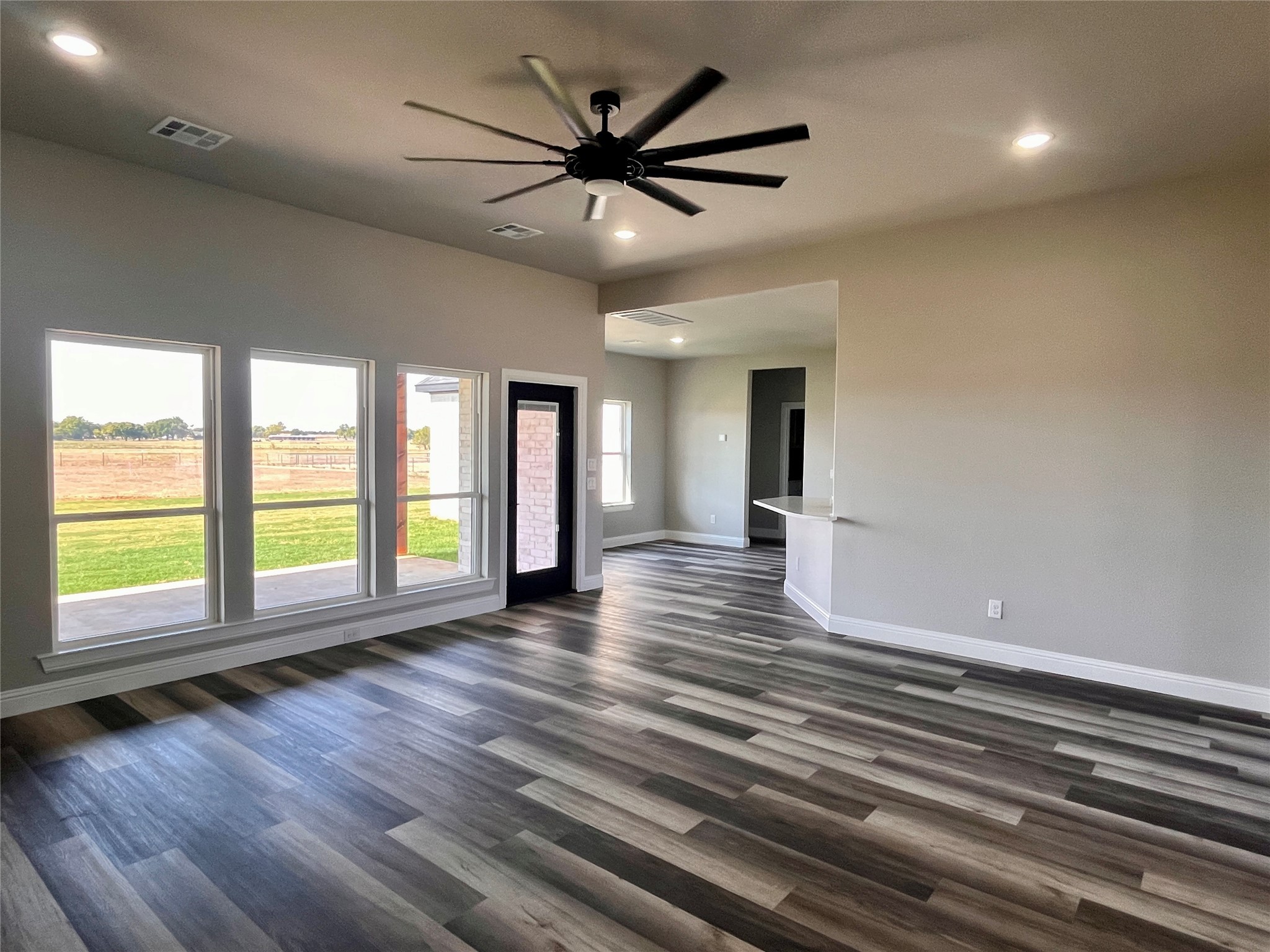 1404 Dixie Estates Way Whitesboro TX 76273