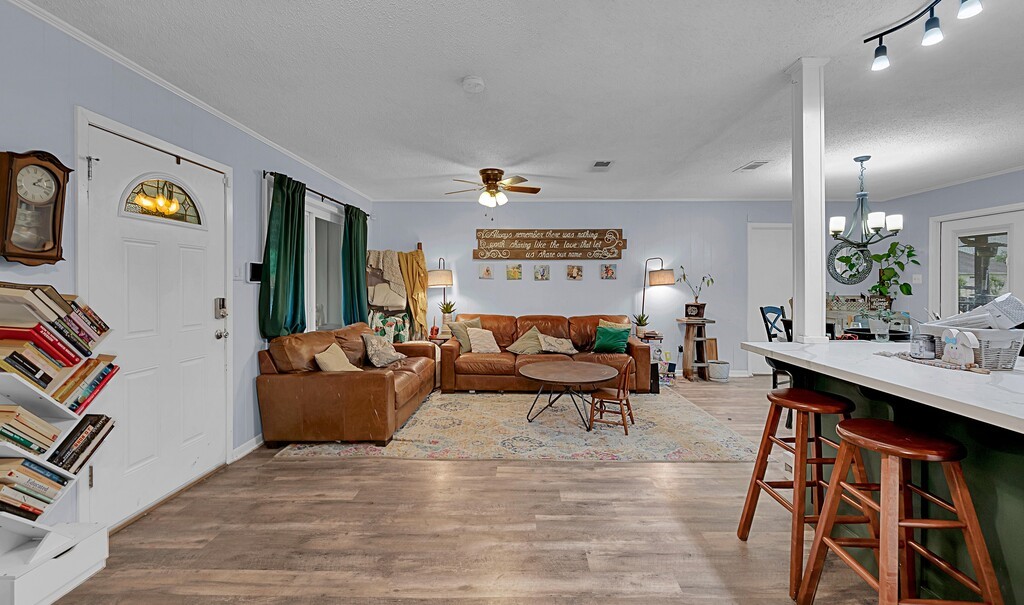 902 S Avenue L Clifton TX 76634