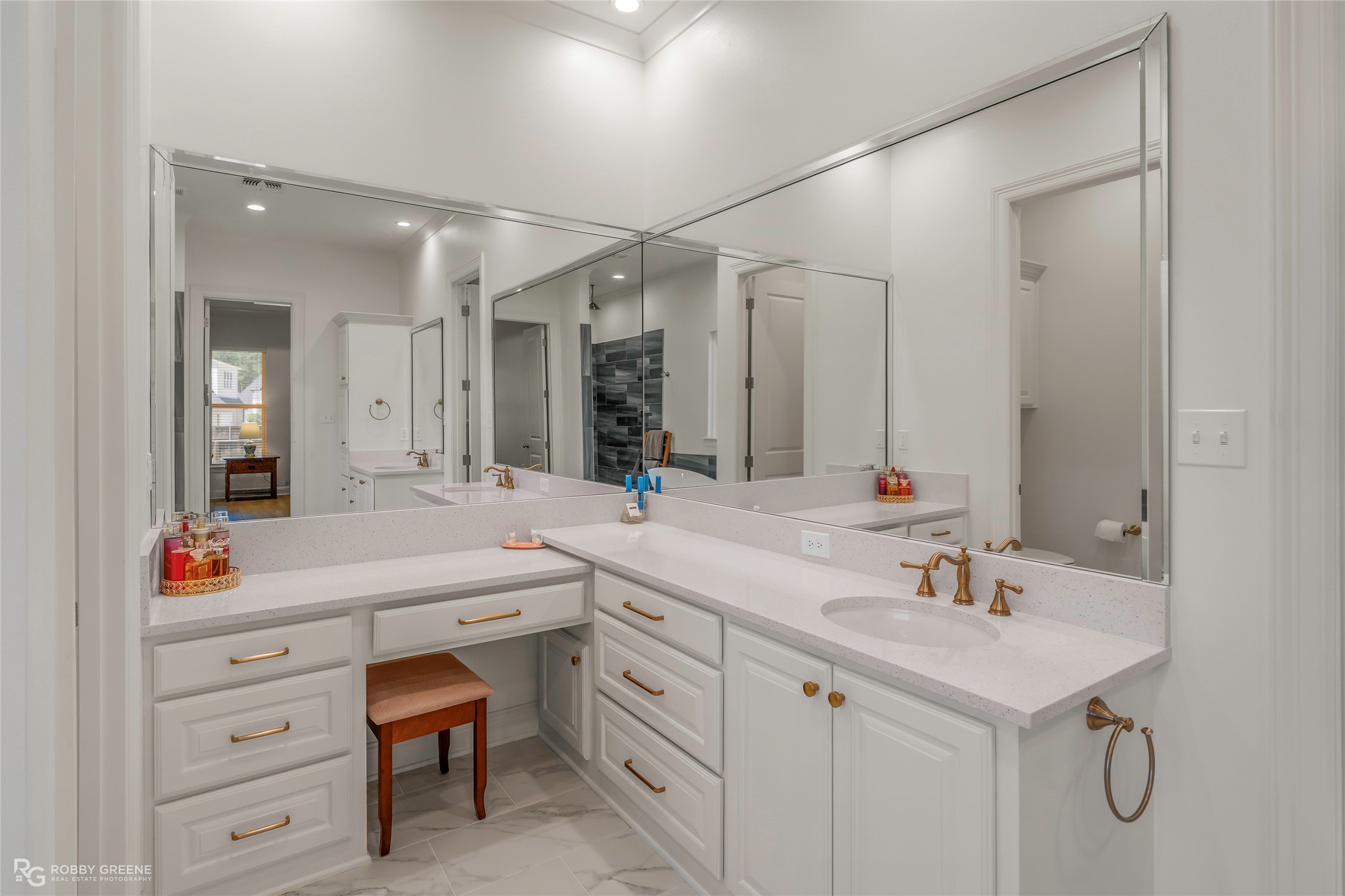 301 Ayres Circle Benton LA 71006