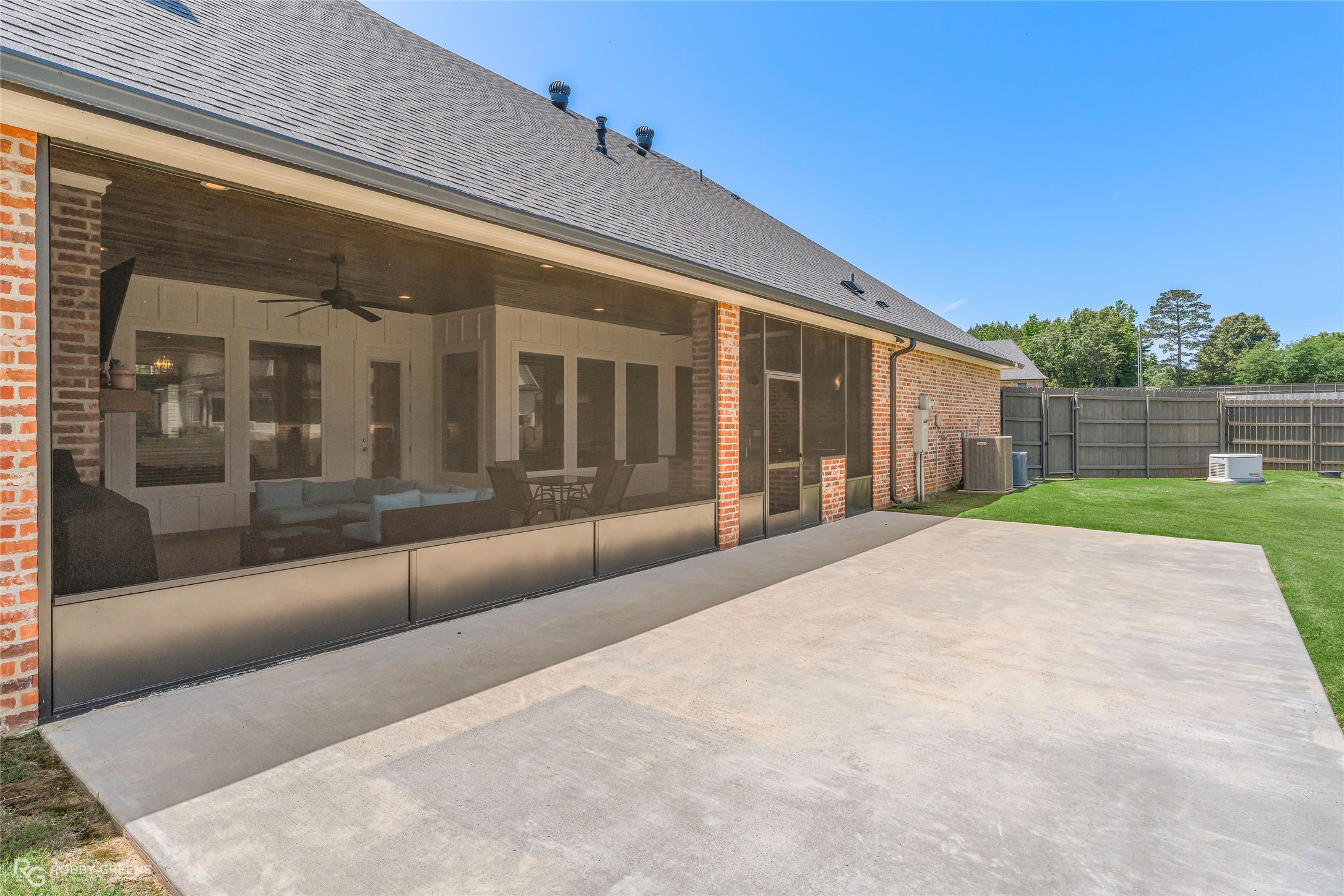 301 Ayres Circle Benton LA 71006