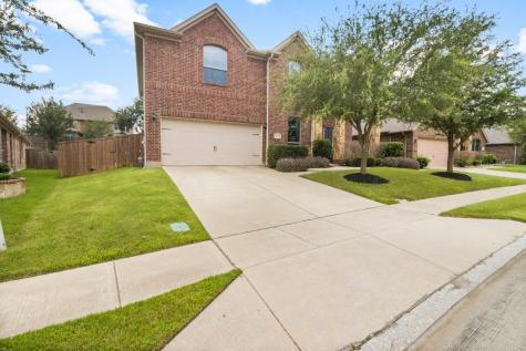 1109 Newchester Drive Roanoke TX 76262