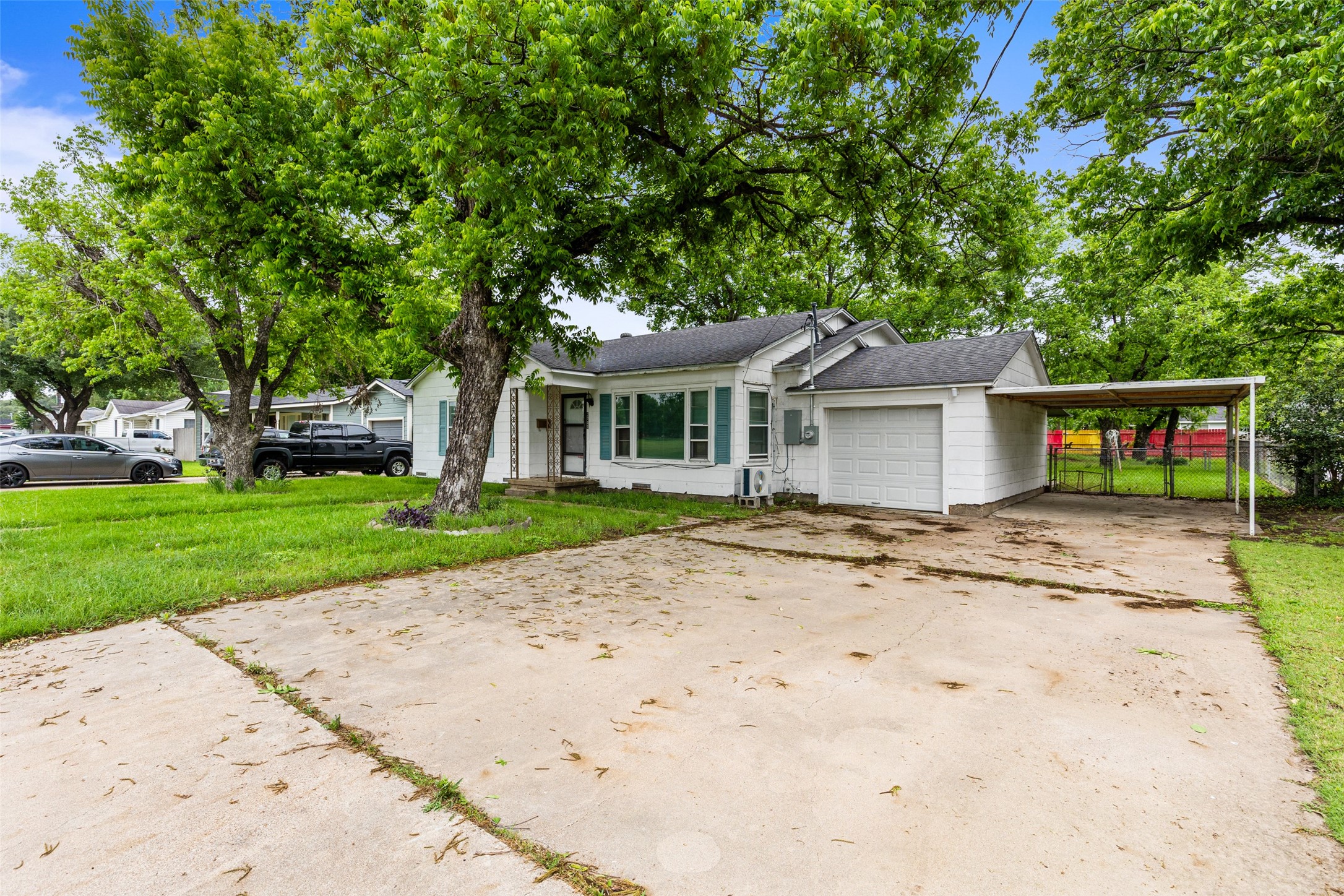 2700 Briarwood Lane Bellmead TX 76705