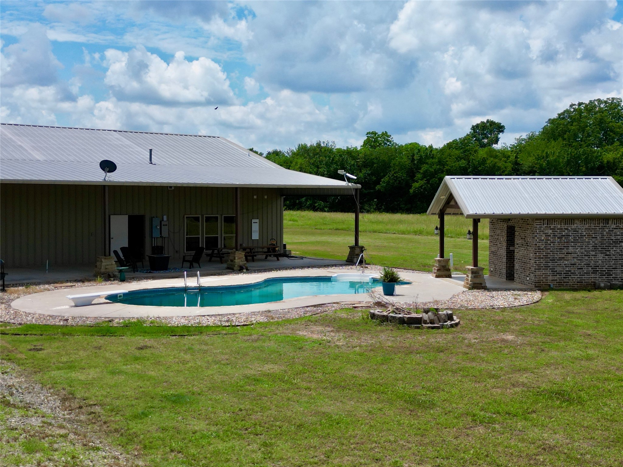 1524 County Road 34520 Sumner TX 75486