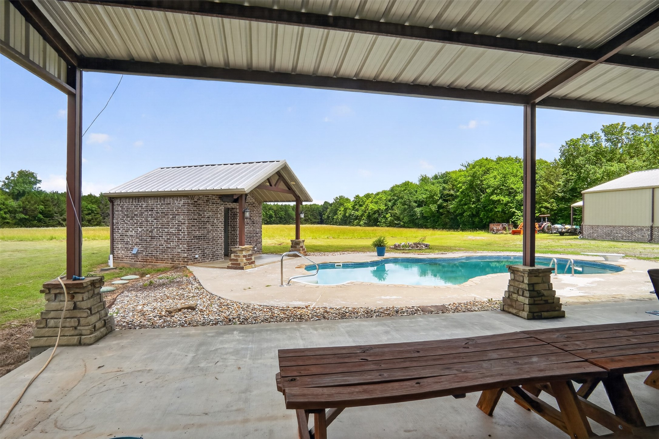 1524 County Road 34520 Sumner TX 75486