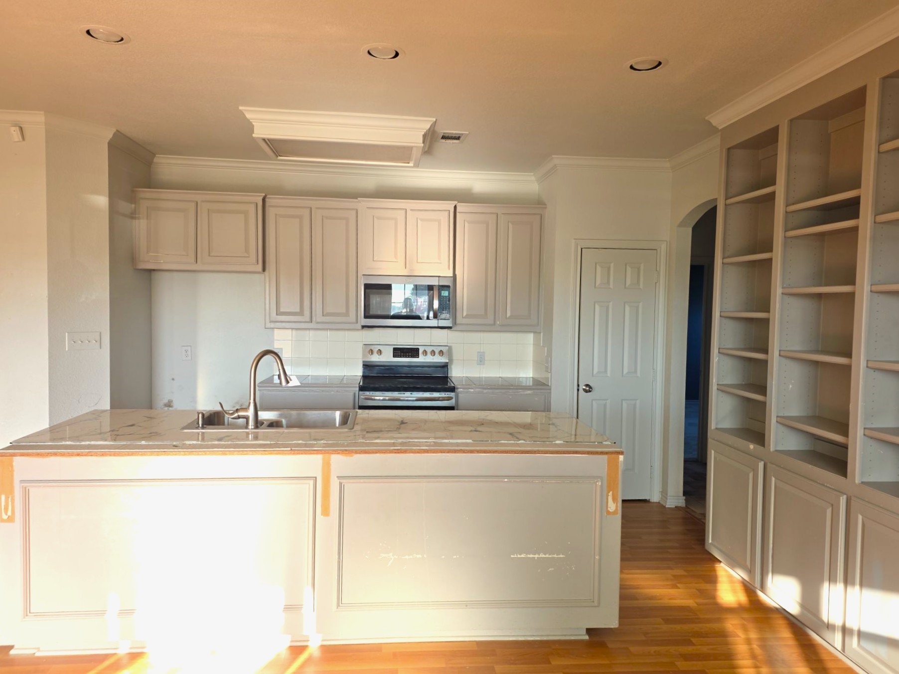 4035 Apache Circle Granbury TX 76048