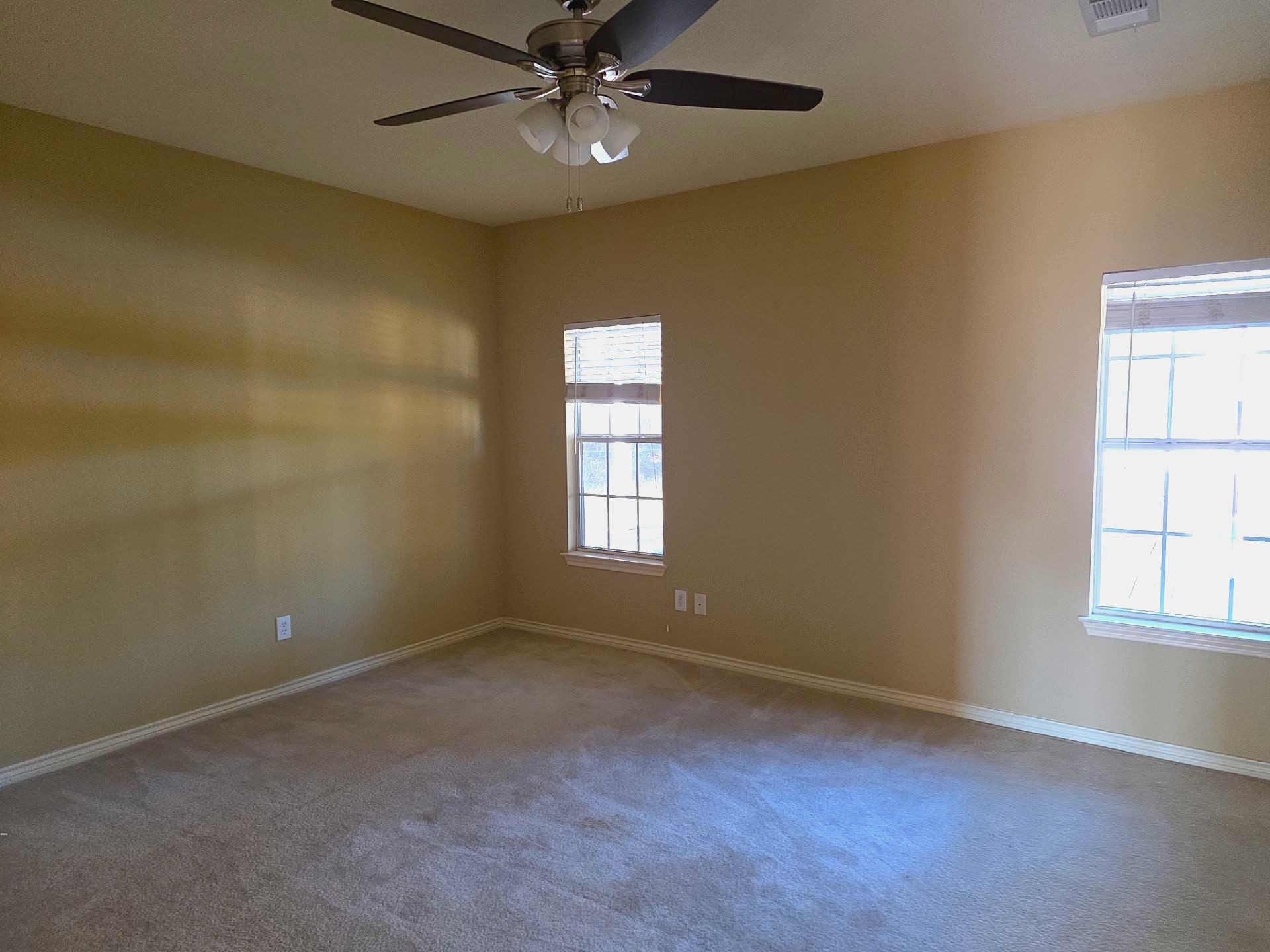 4035 Apache Circle Granbury TX 76048