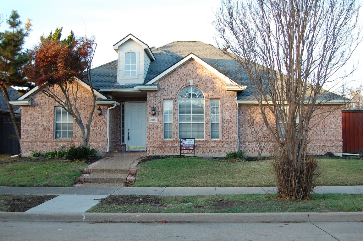 2005 Martin David Way Garland TX 75042