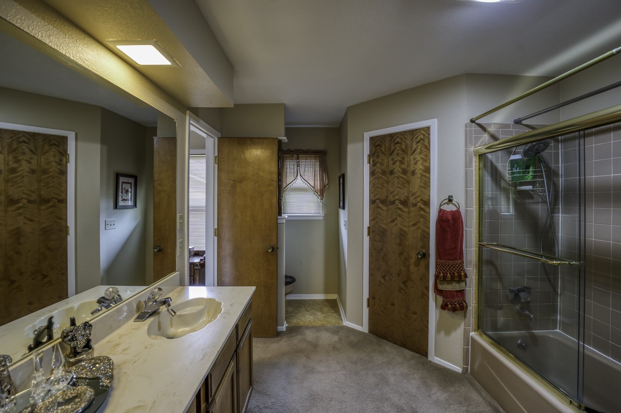 740 Montvale Drive Mansfield TX 76063