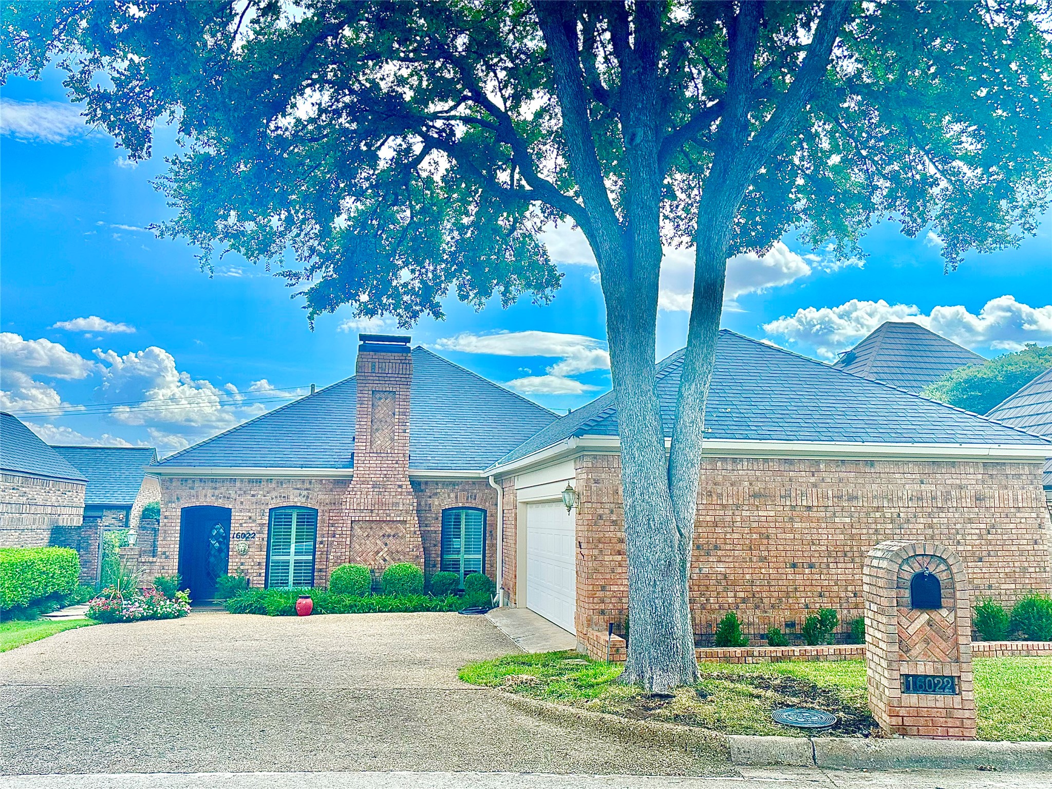 16022 Chalfont Circle Dallas TX 75248