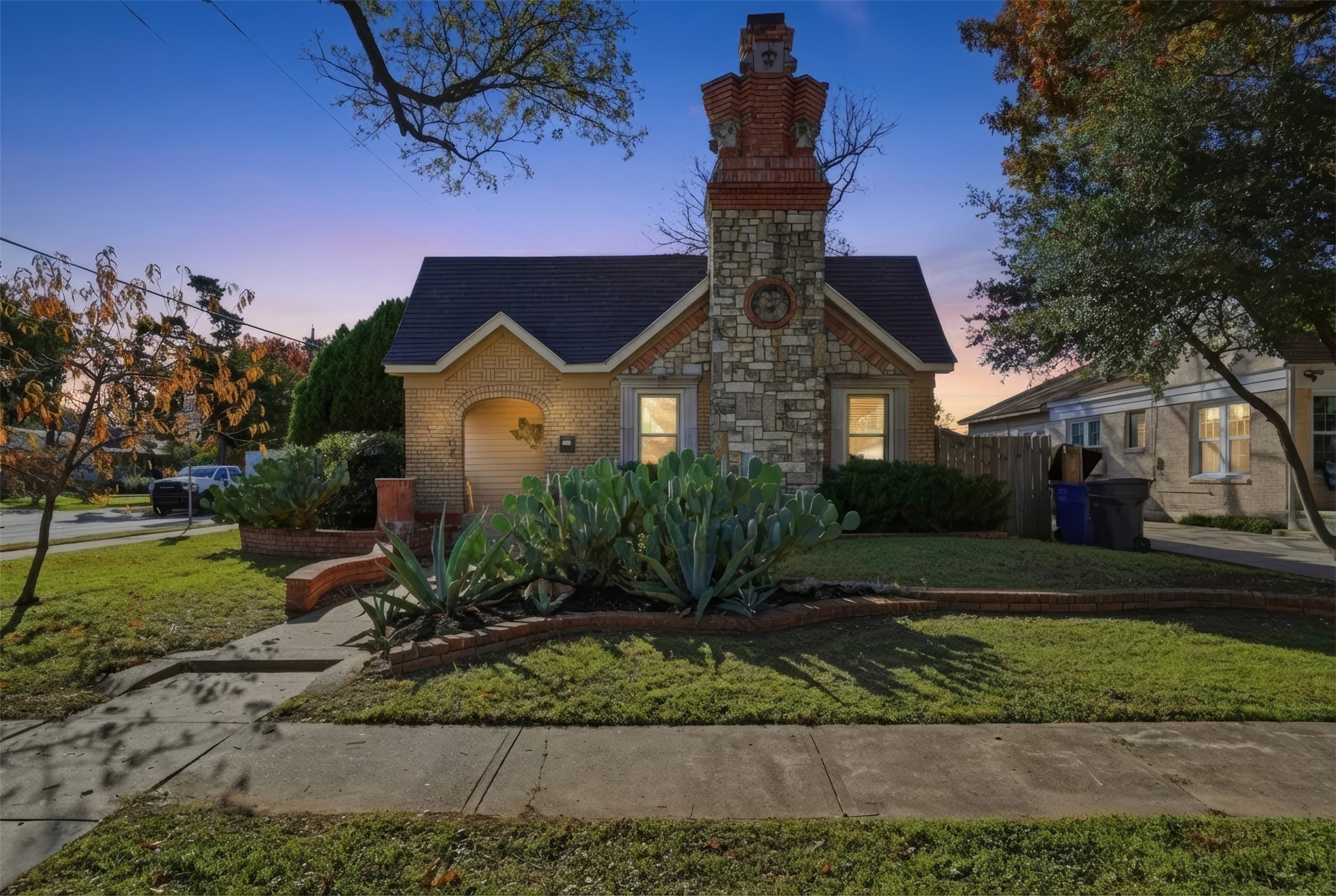 1102 Brunner Avenue Dallas TX 75224