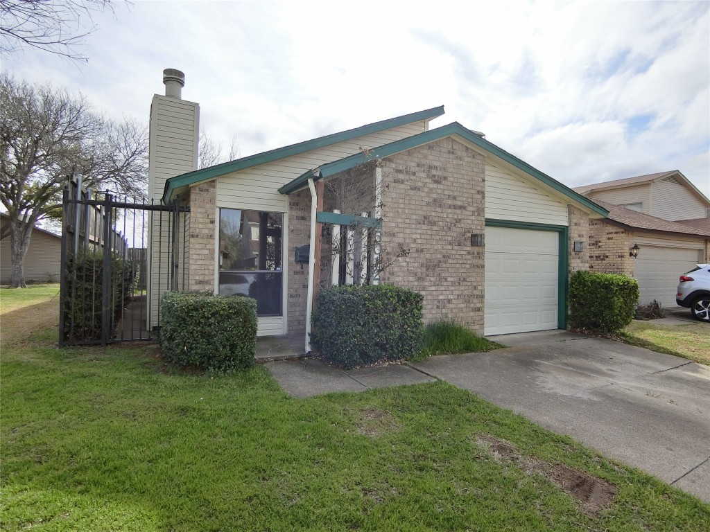 5012 Burlingame Drive Garland TX 75043