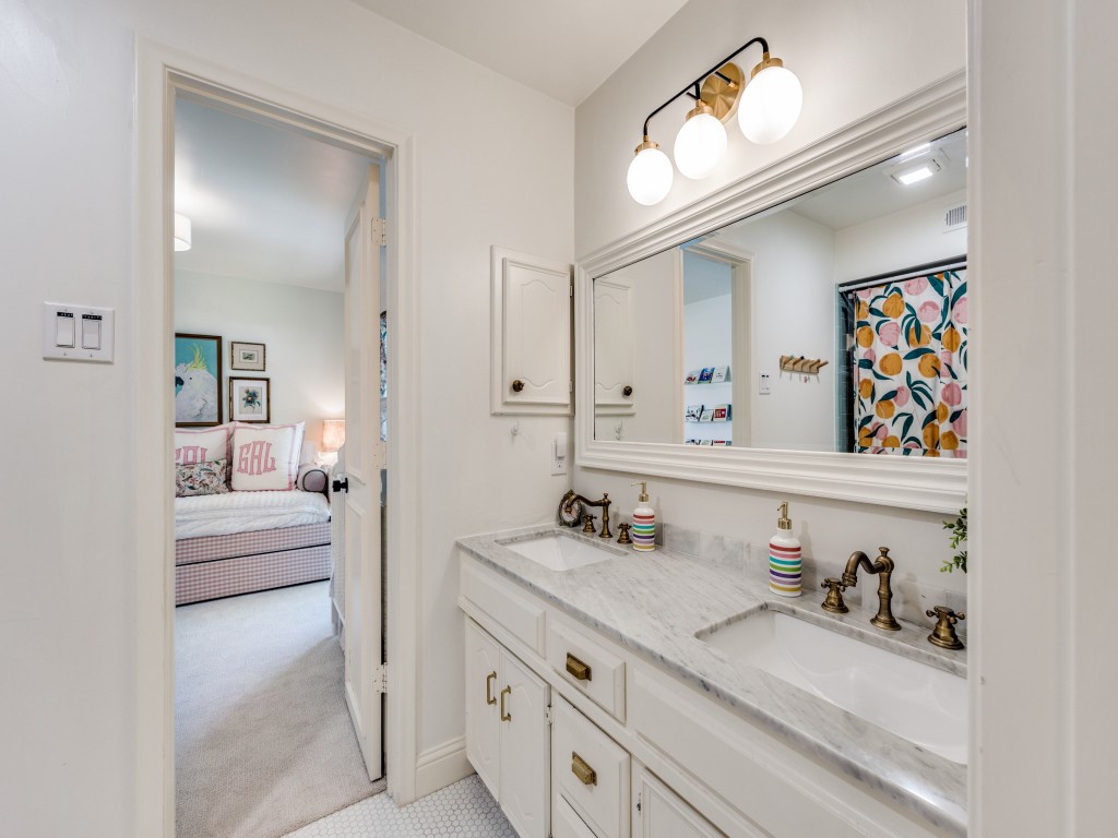7316 Foxworth Drive Dallas TX 75248