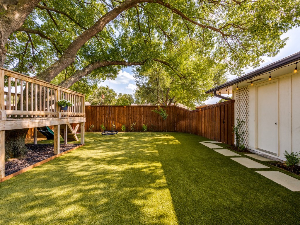 7316 Foxworth Drive Dallas TX 75248