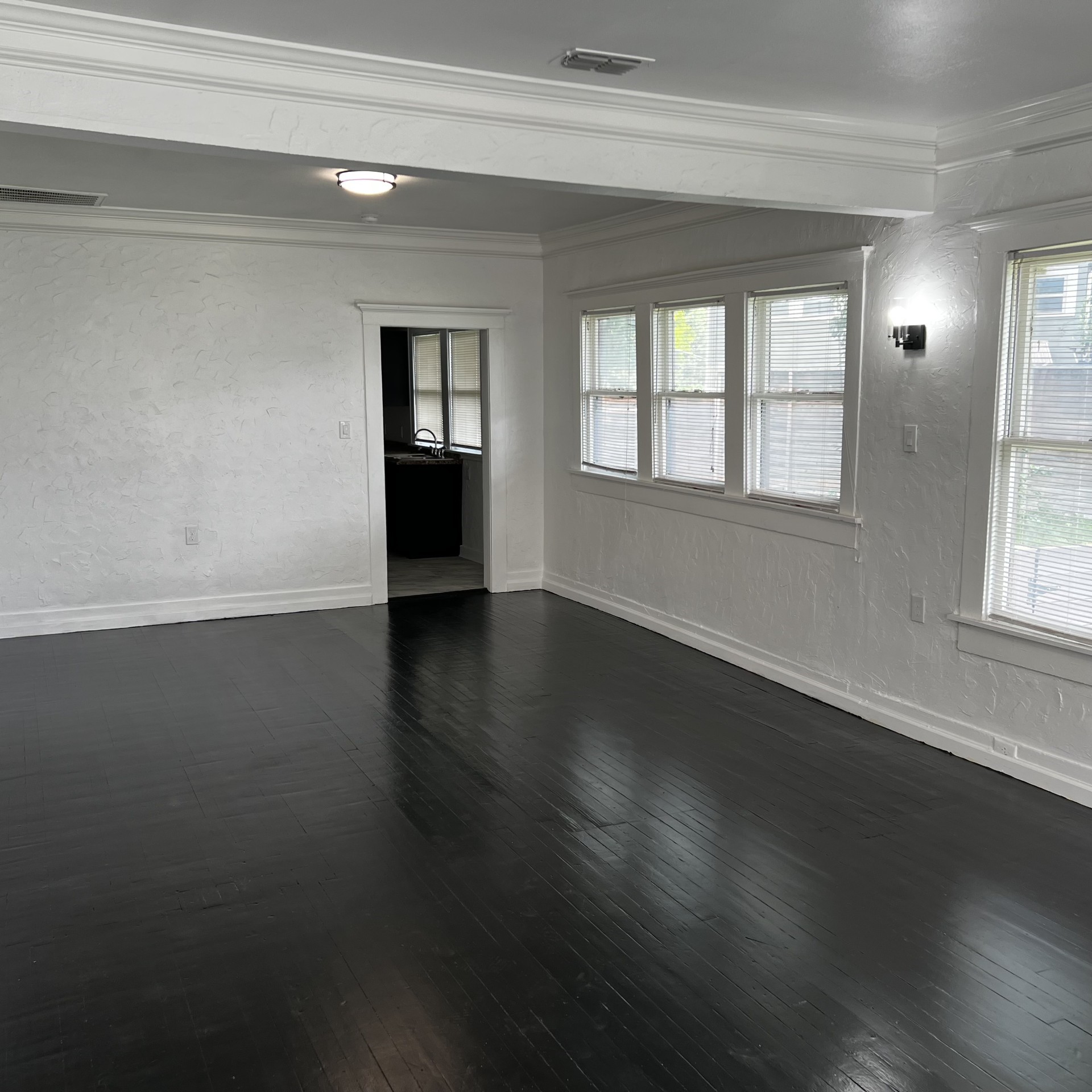 917 N Windomere Avenue Dallas TX 75208