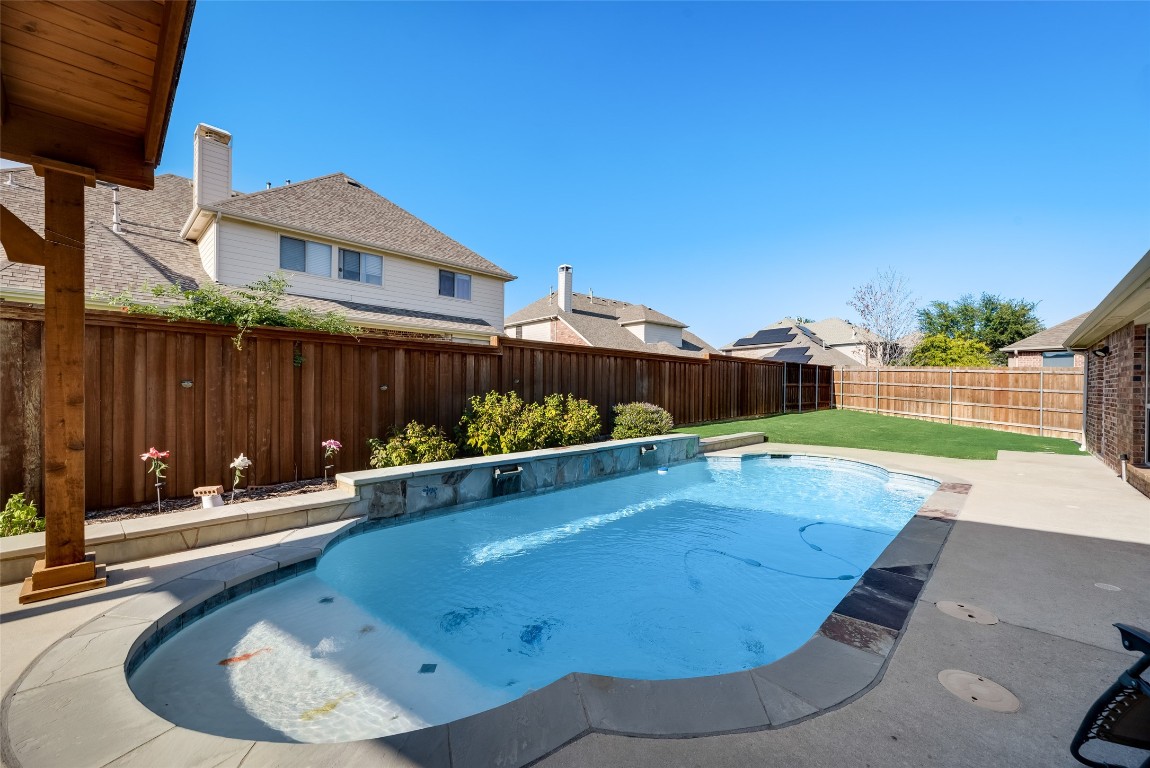 629 Maize Road Murphy TX 75094