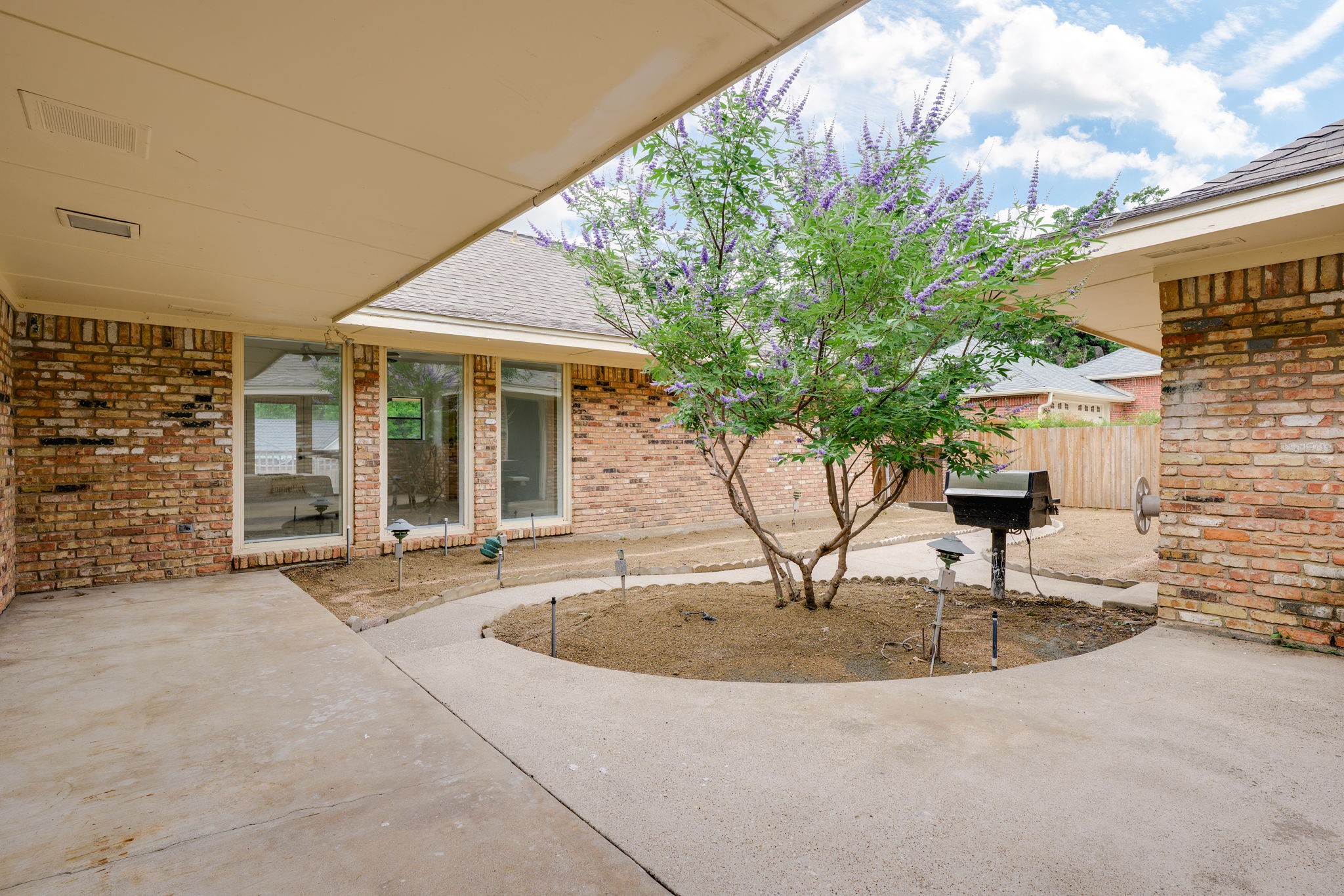 320 S Irving Heights Drive Irving TX 75060