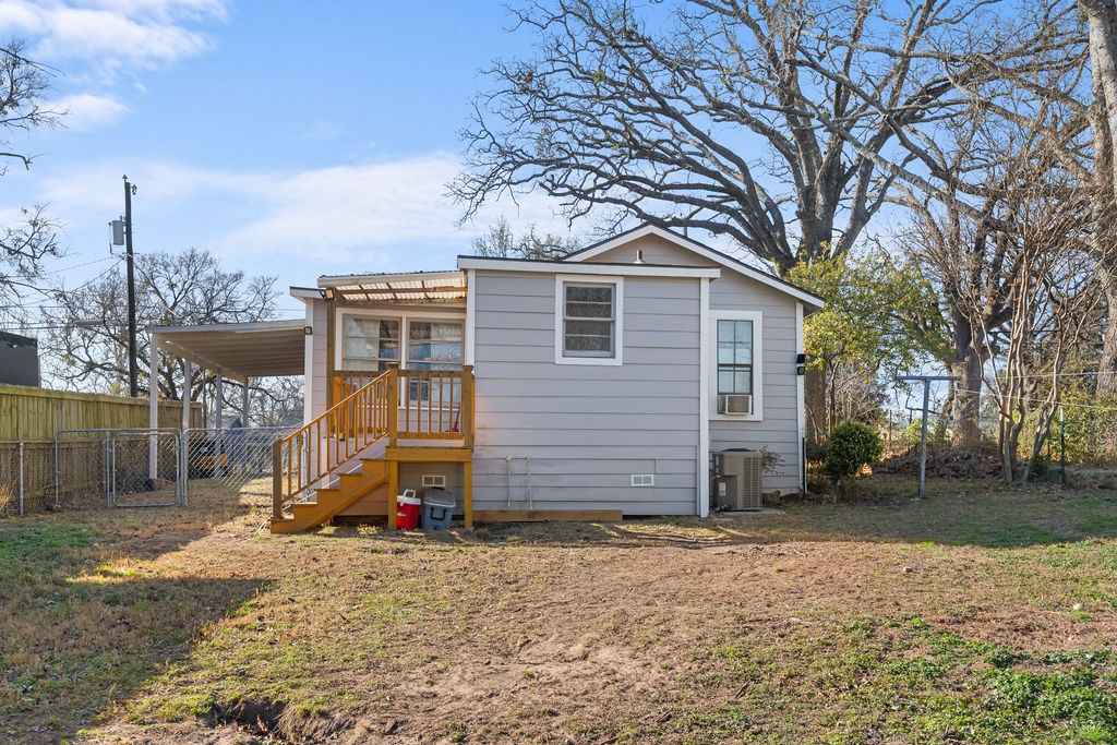 1718 S Fannin Avenue Denison TX 75020