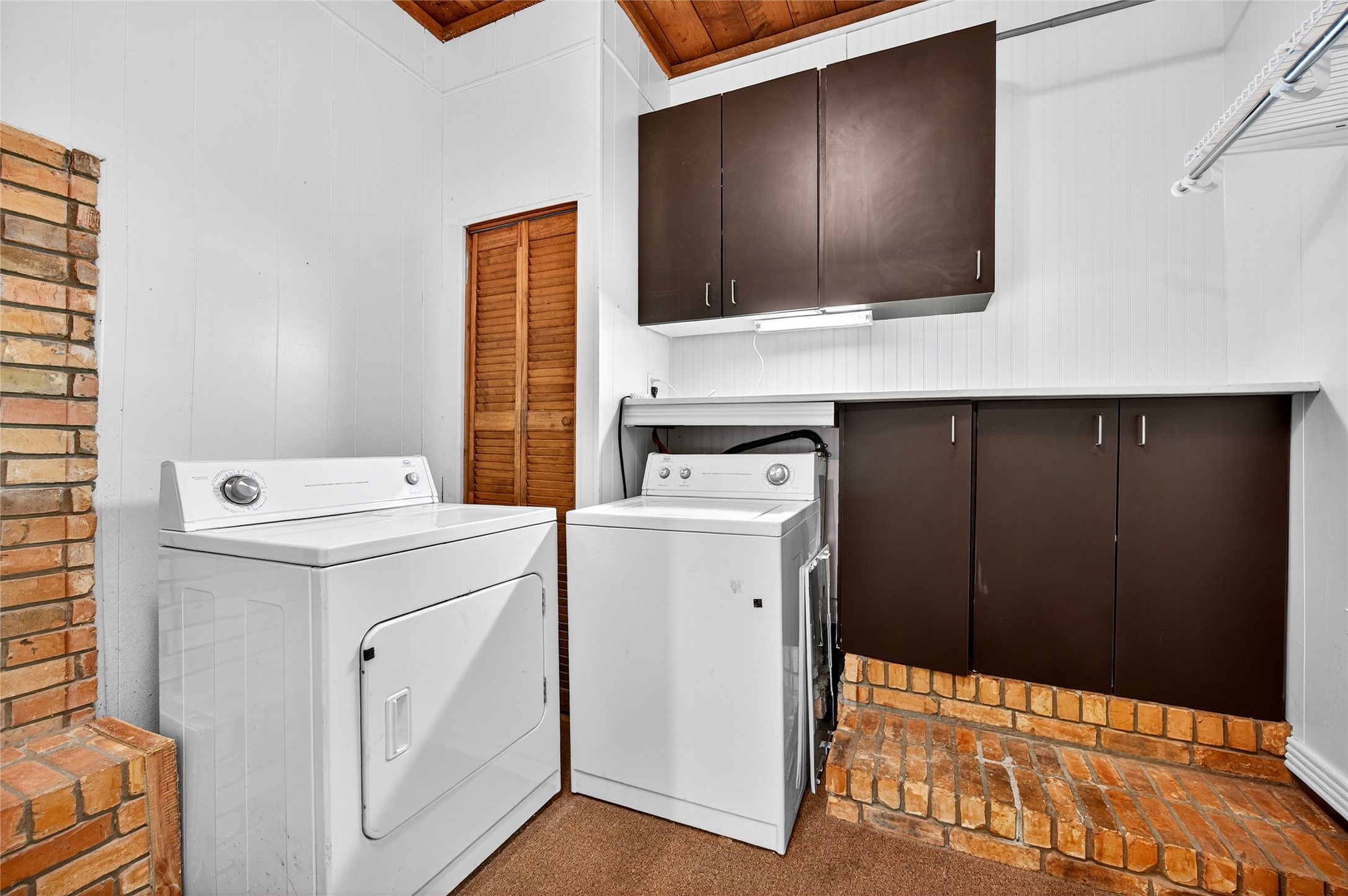 517 W Bullock Street Denison TX 75020
