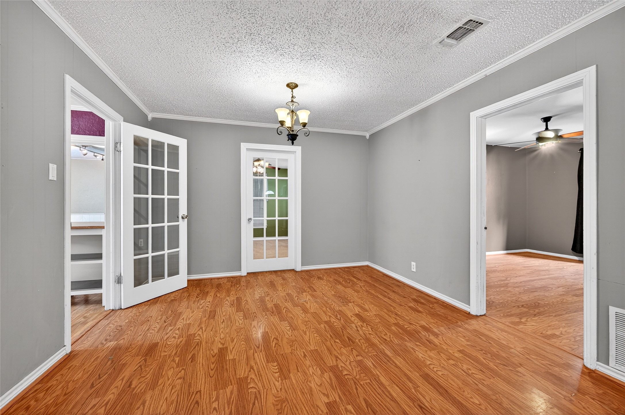 517 W Bullock Street Denison TX 75020