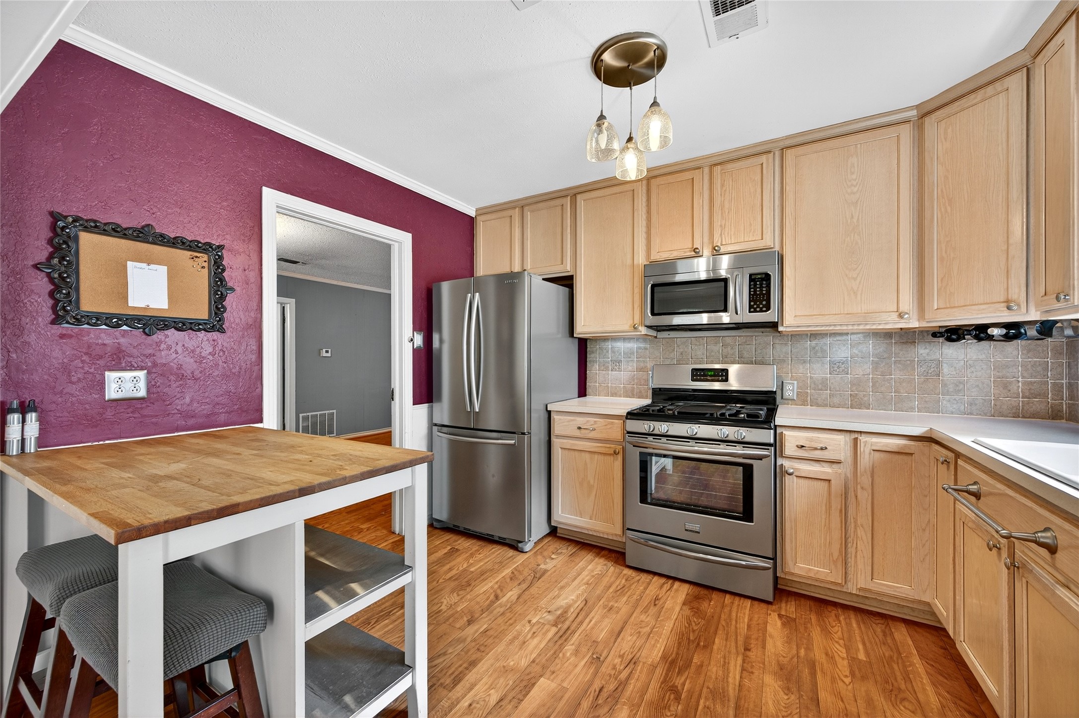 517 W Bullock Street Denison TX 75020