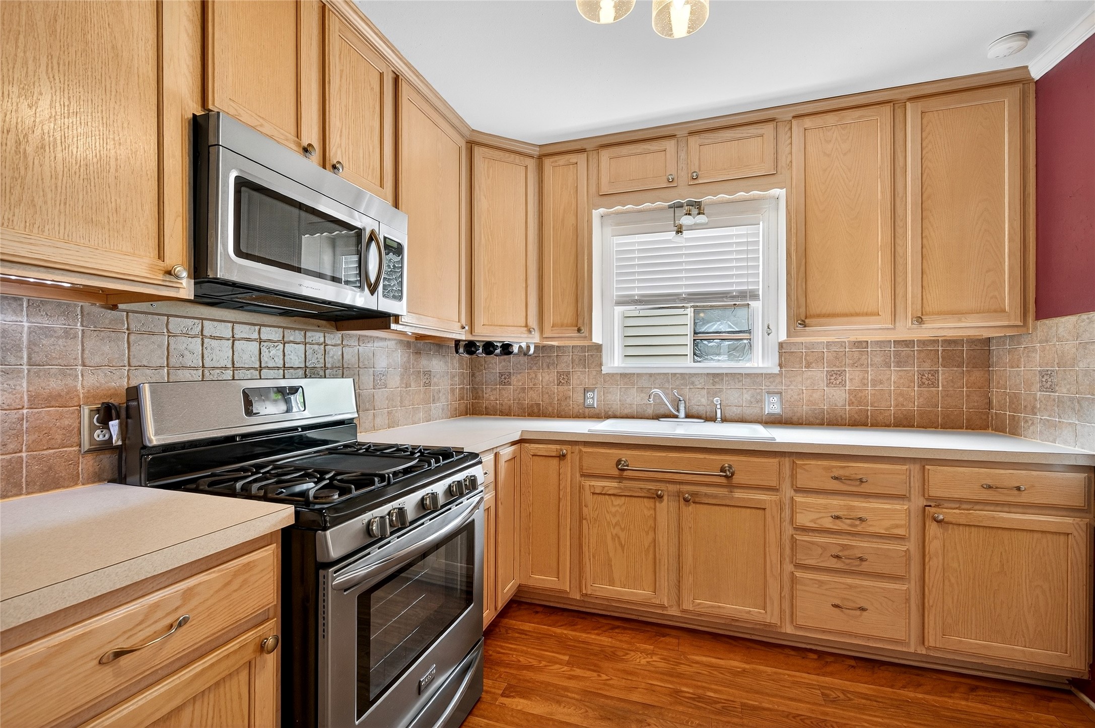 517 W Bullock Street Denison TX 75020