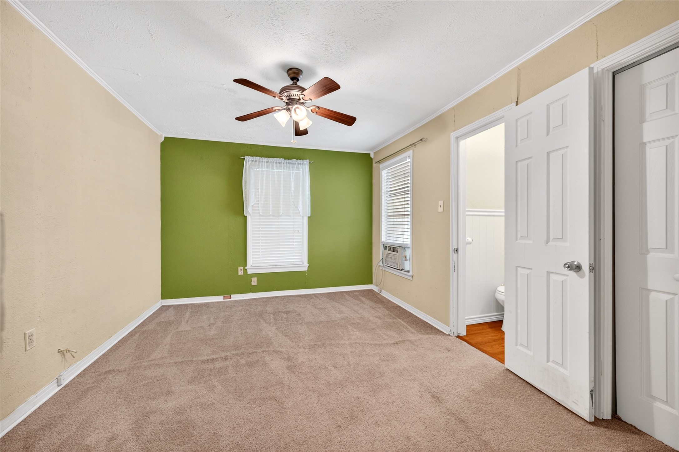 517 W Bullock Street Denison TX 75020