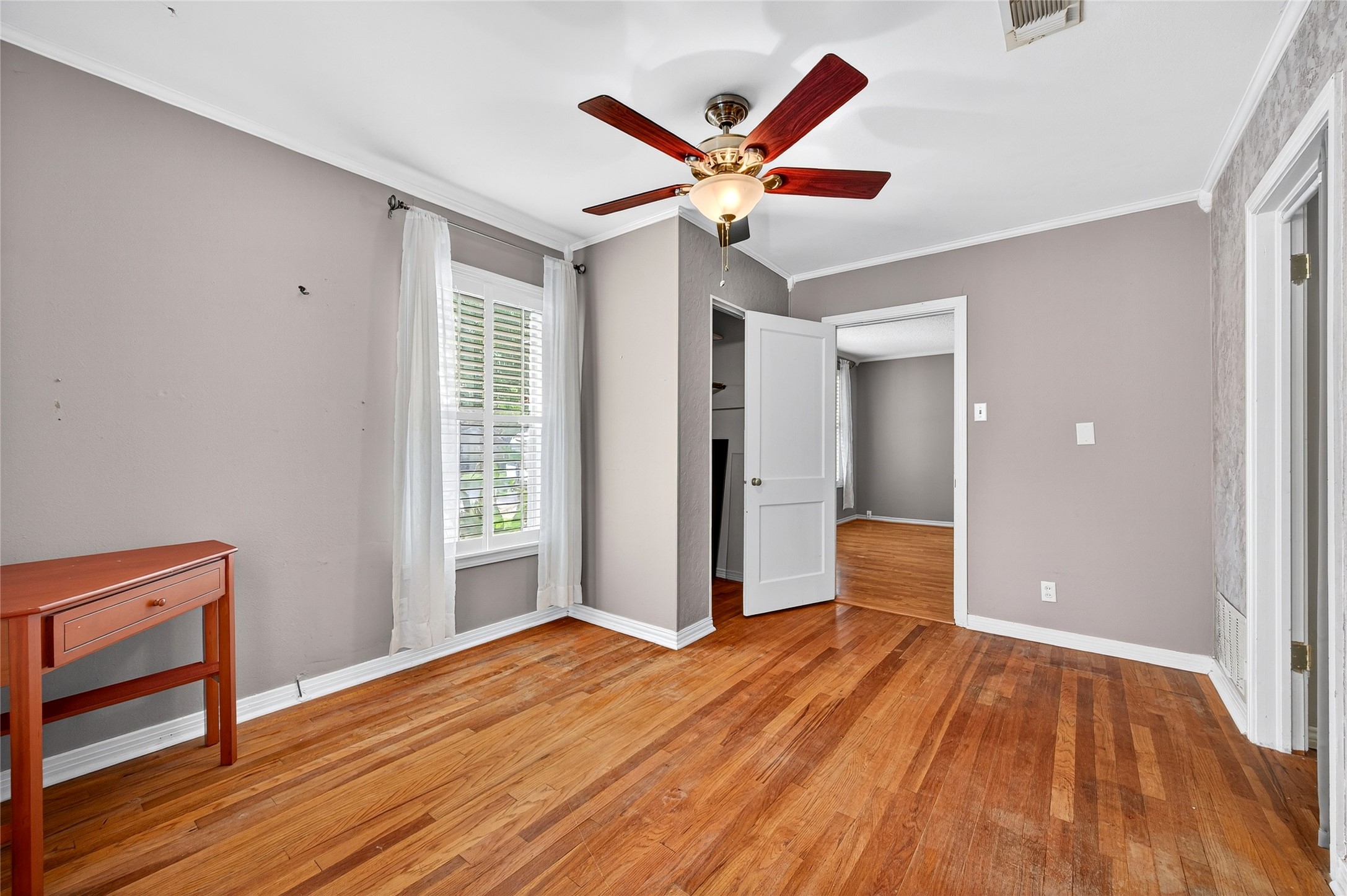 517 W Bullock Street Denison TX 75020