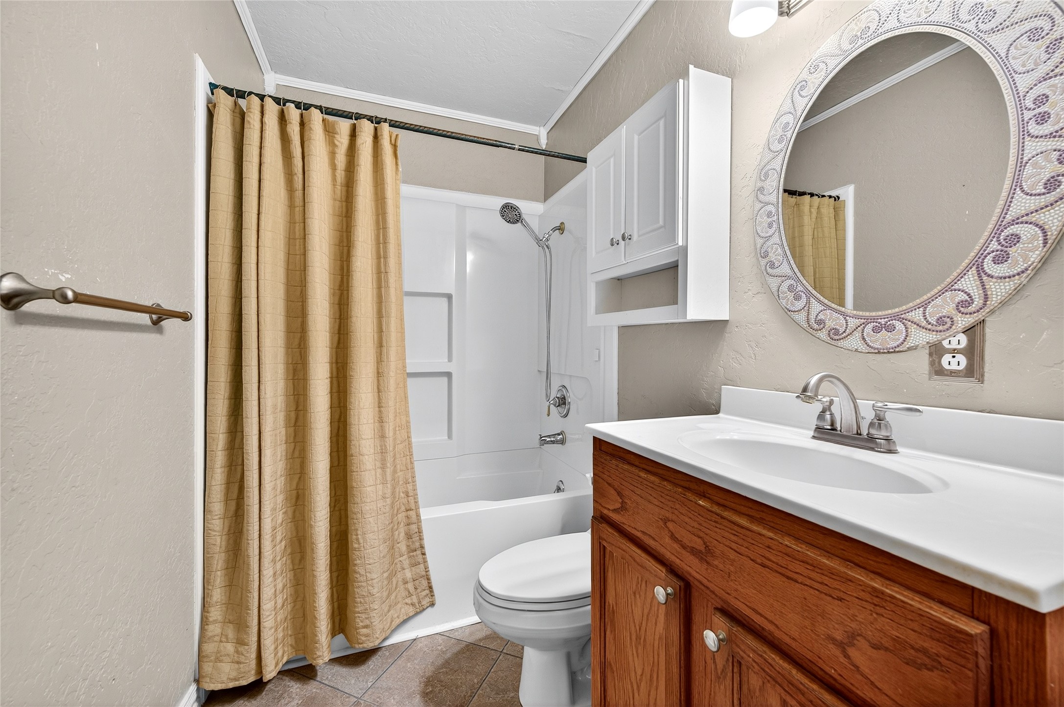 517 W Bullock Street Denison TX 75020