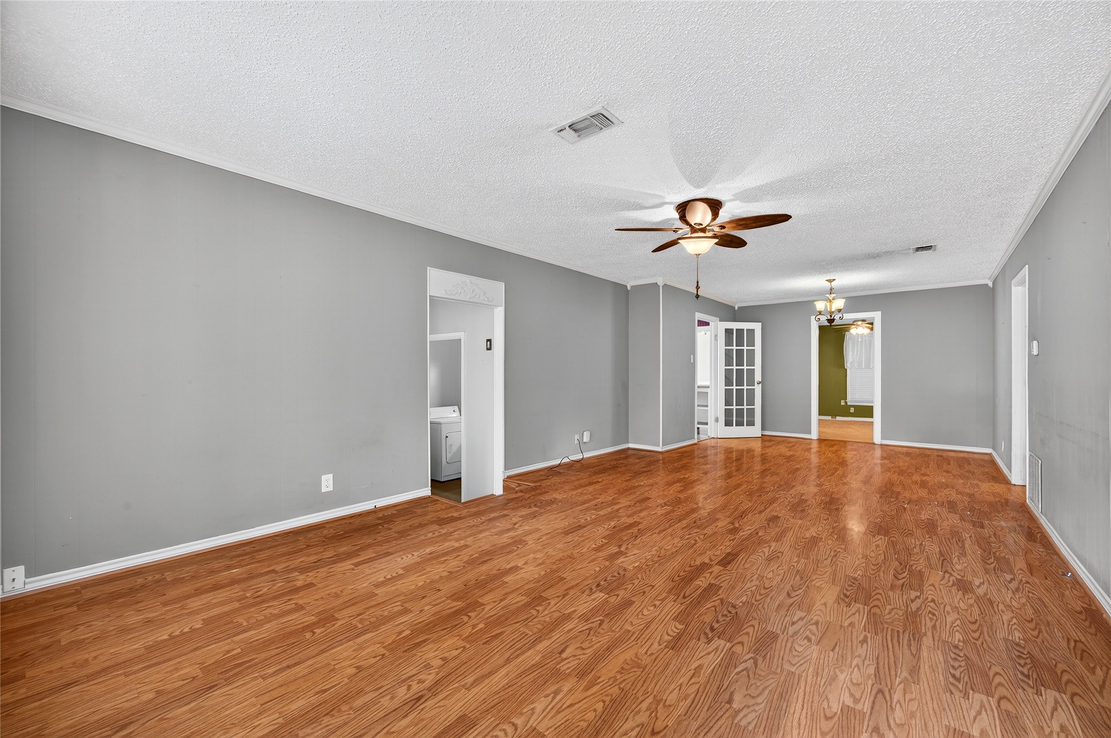 517 W Bullock Street Denison TX 75020