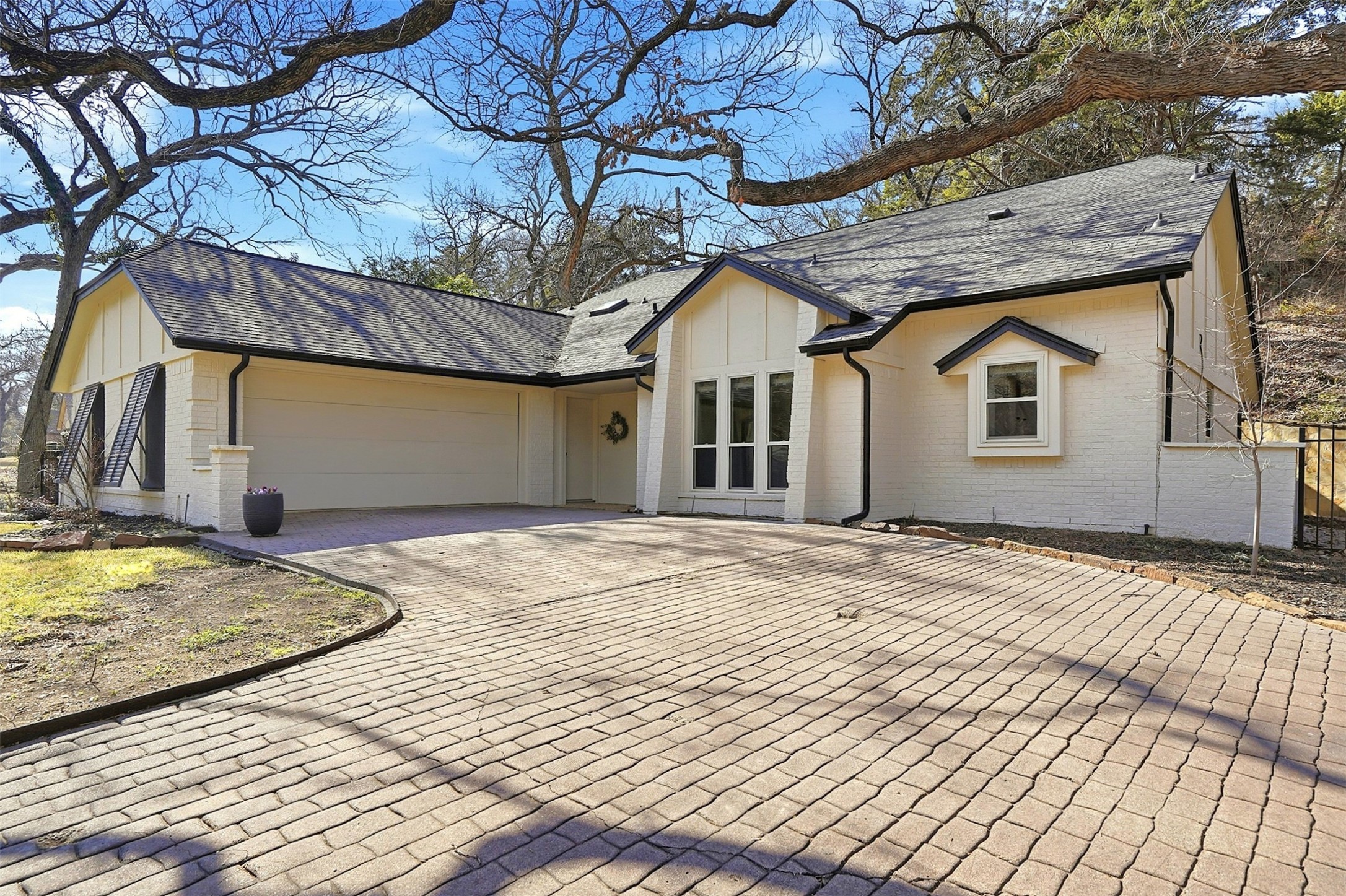 907 Sleepy Hollow Drive Cedar Hill TX 75104