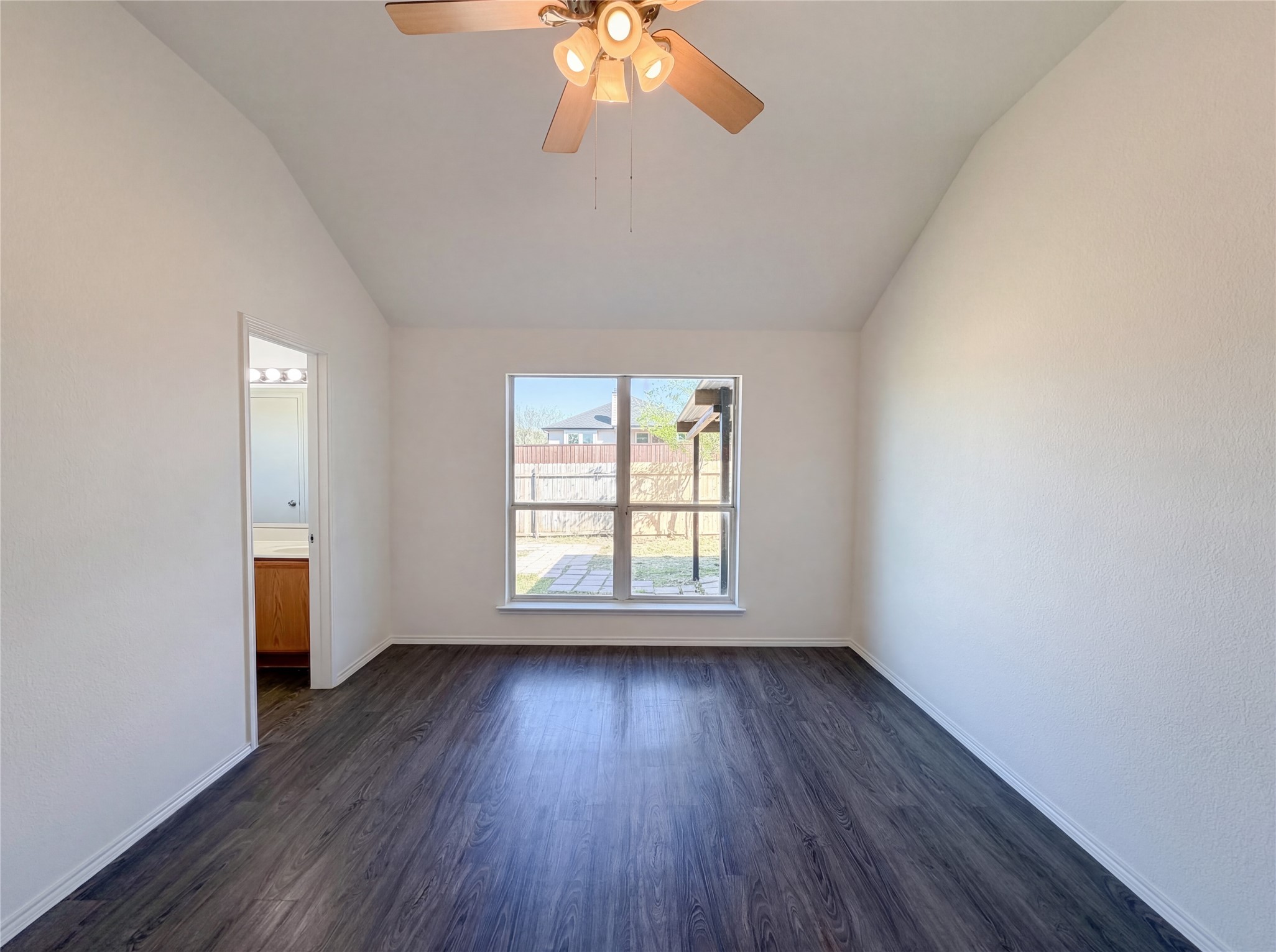 105 Kings Way Drive Rhome TX 76078