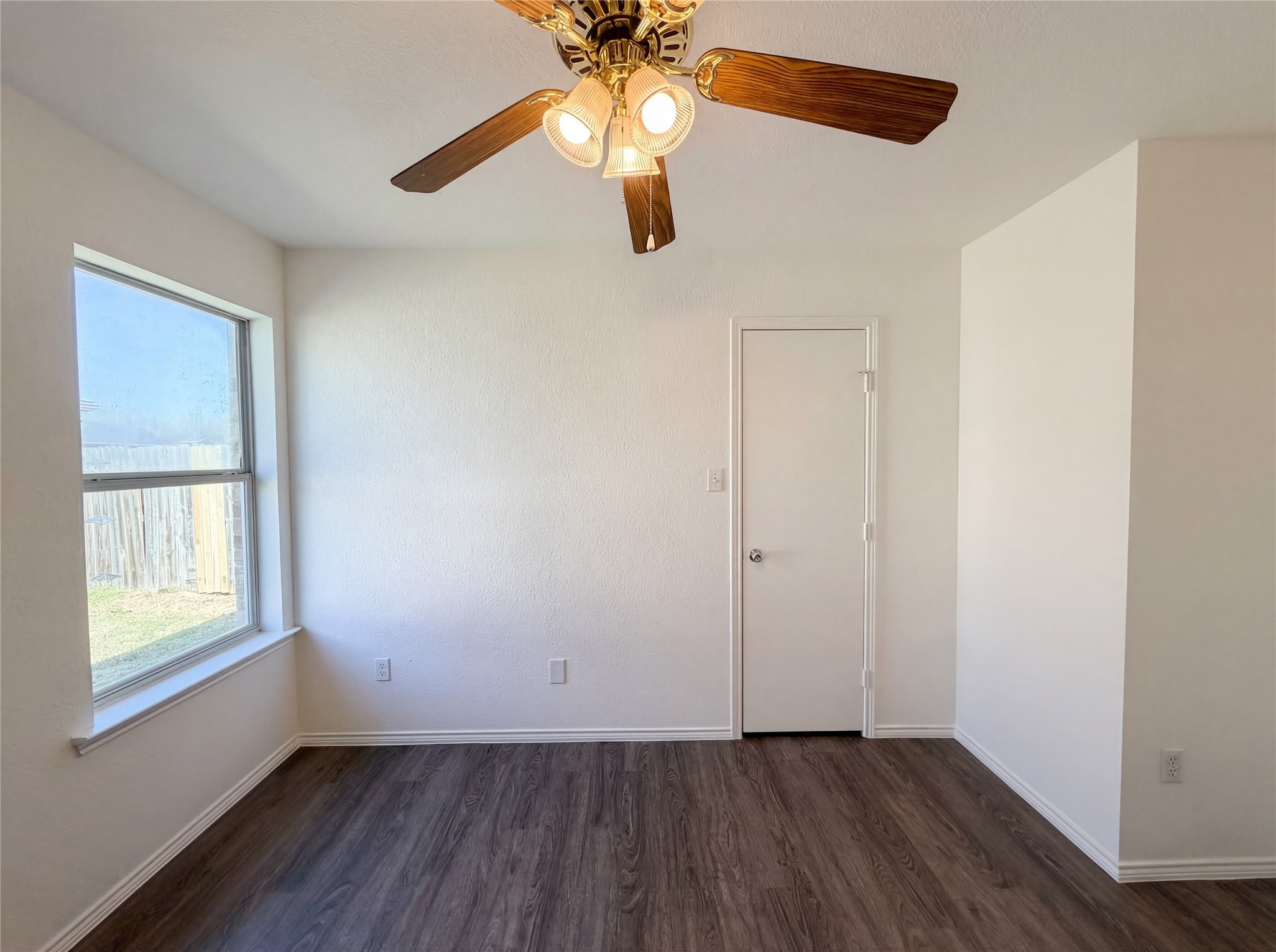 105 Kings Way Drive Rhome TX 76078