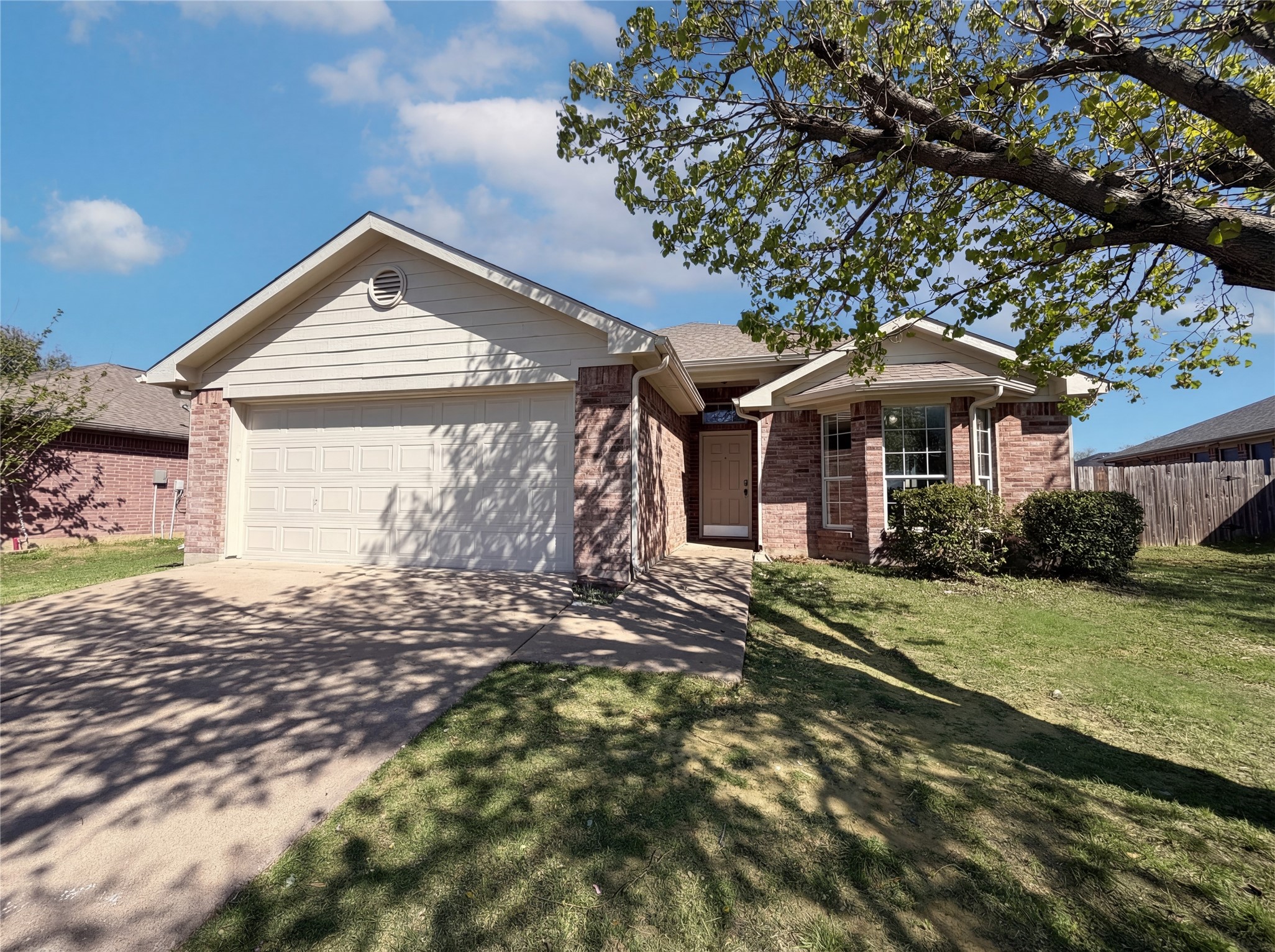 105 Kings Way Drive Rhome TX 76078