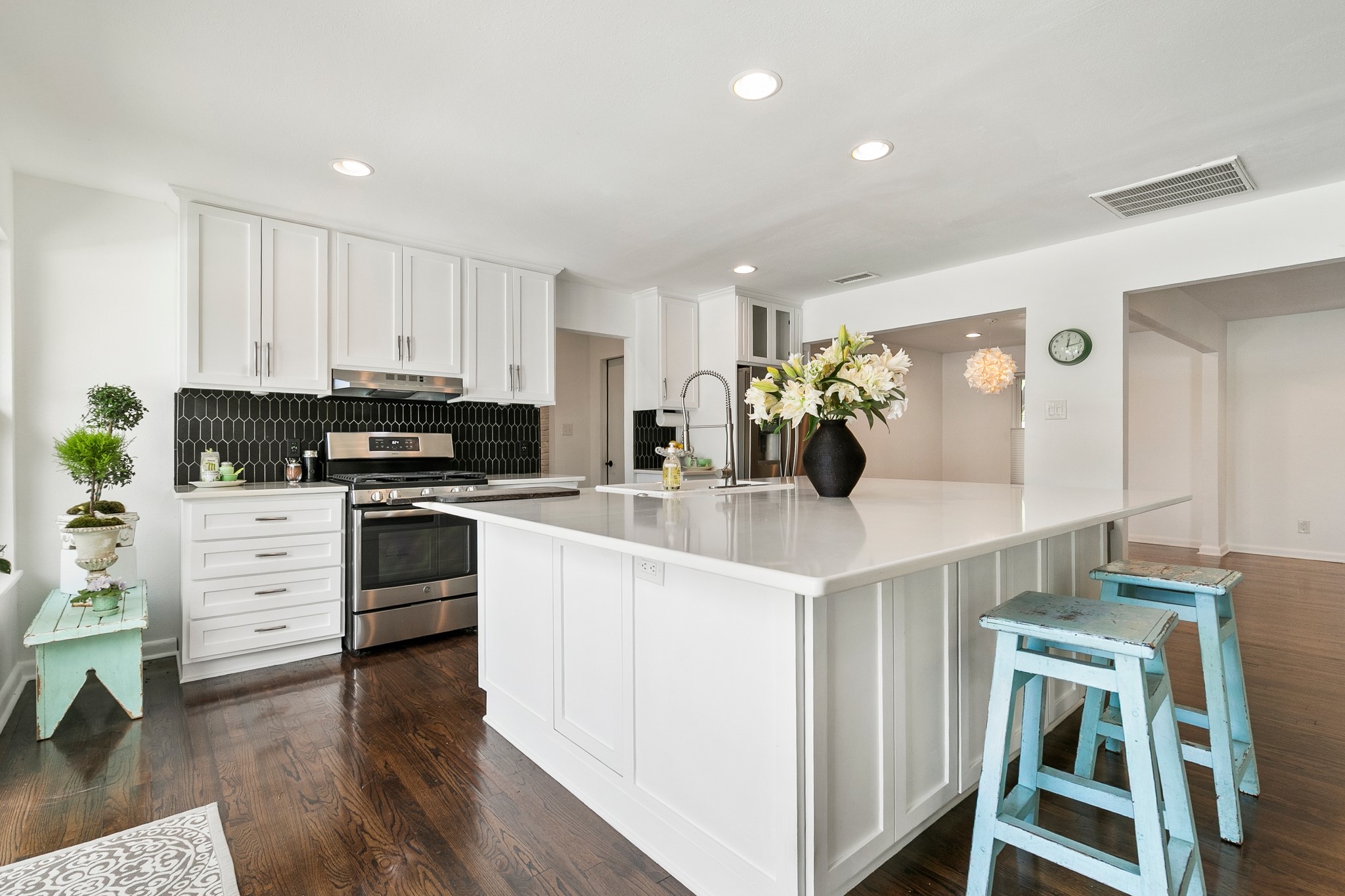 9907 Donegal Drive Dallas TX 75218