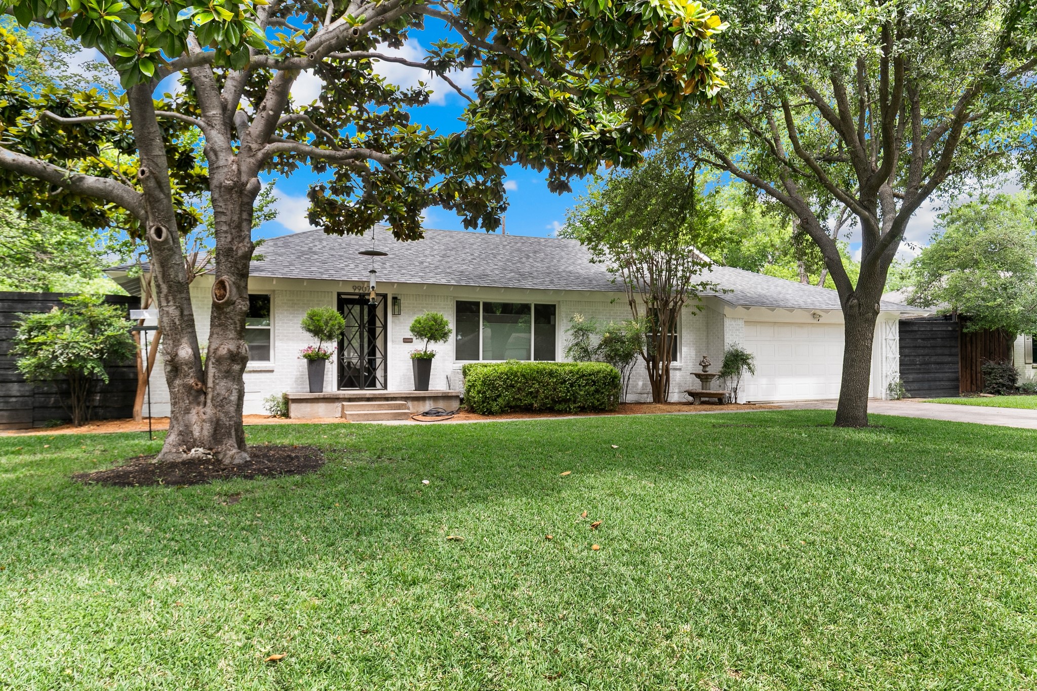 9907 Donegal Drive Dallas TX 75218