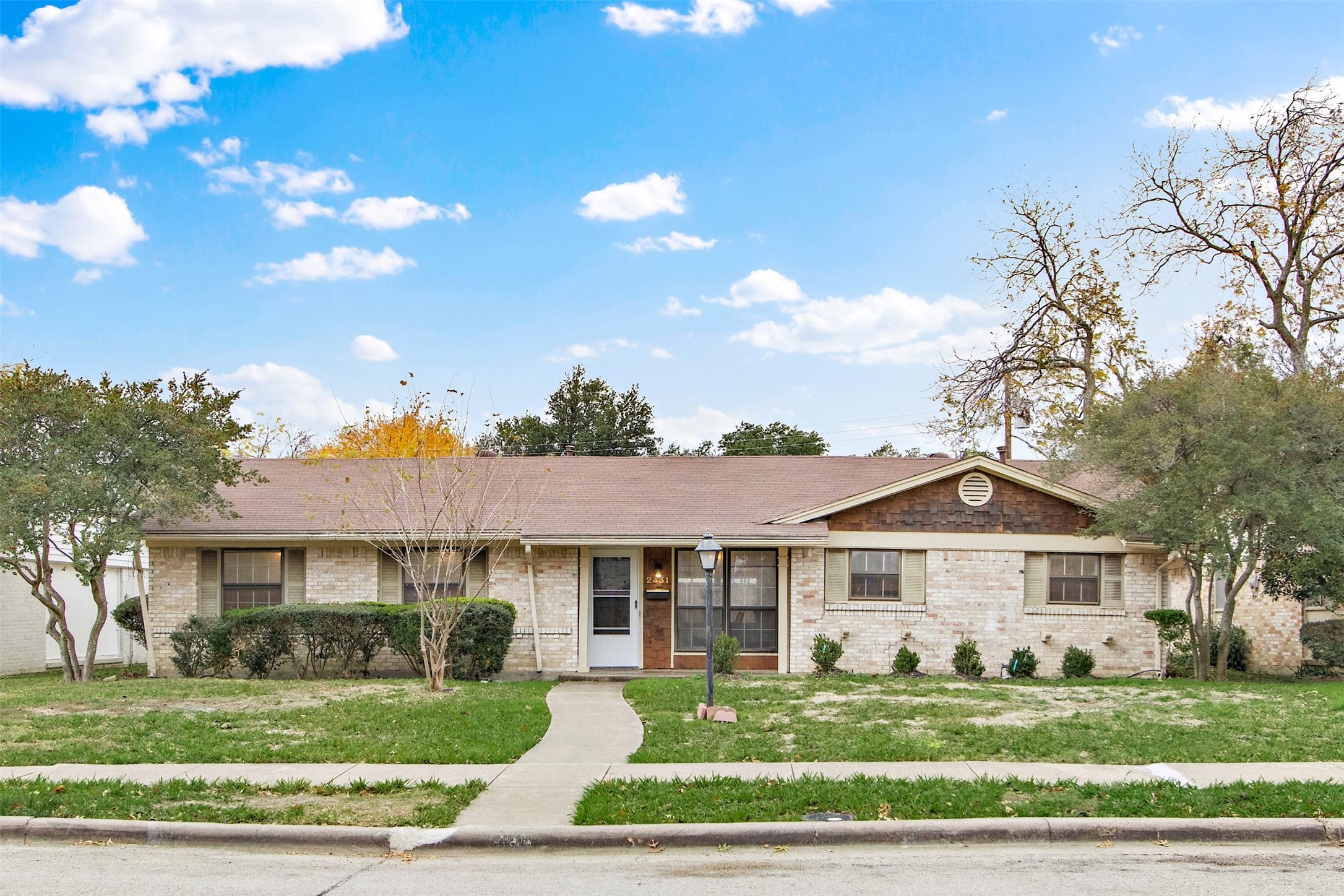2431 Viva Drive Mesquite TX 75150