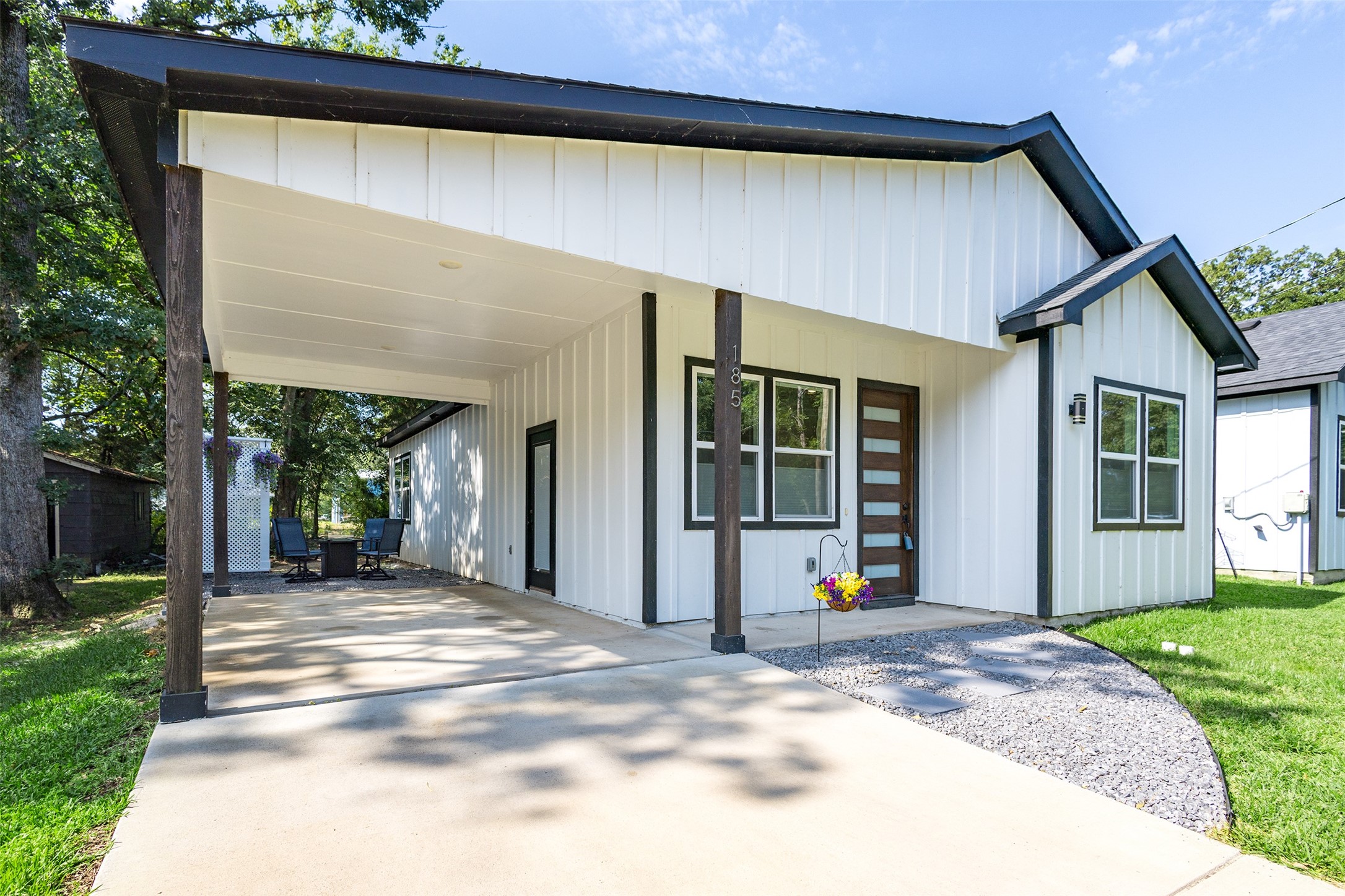 185 Barcelona Street Payne Springs TX 75156