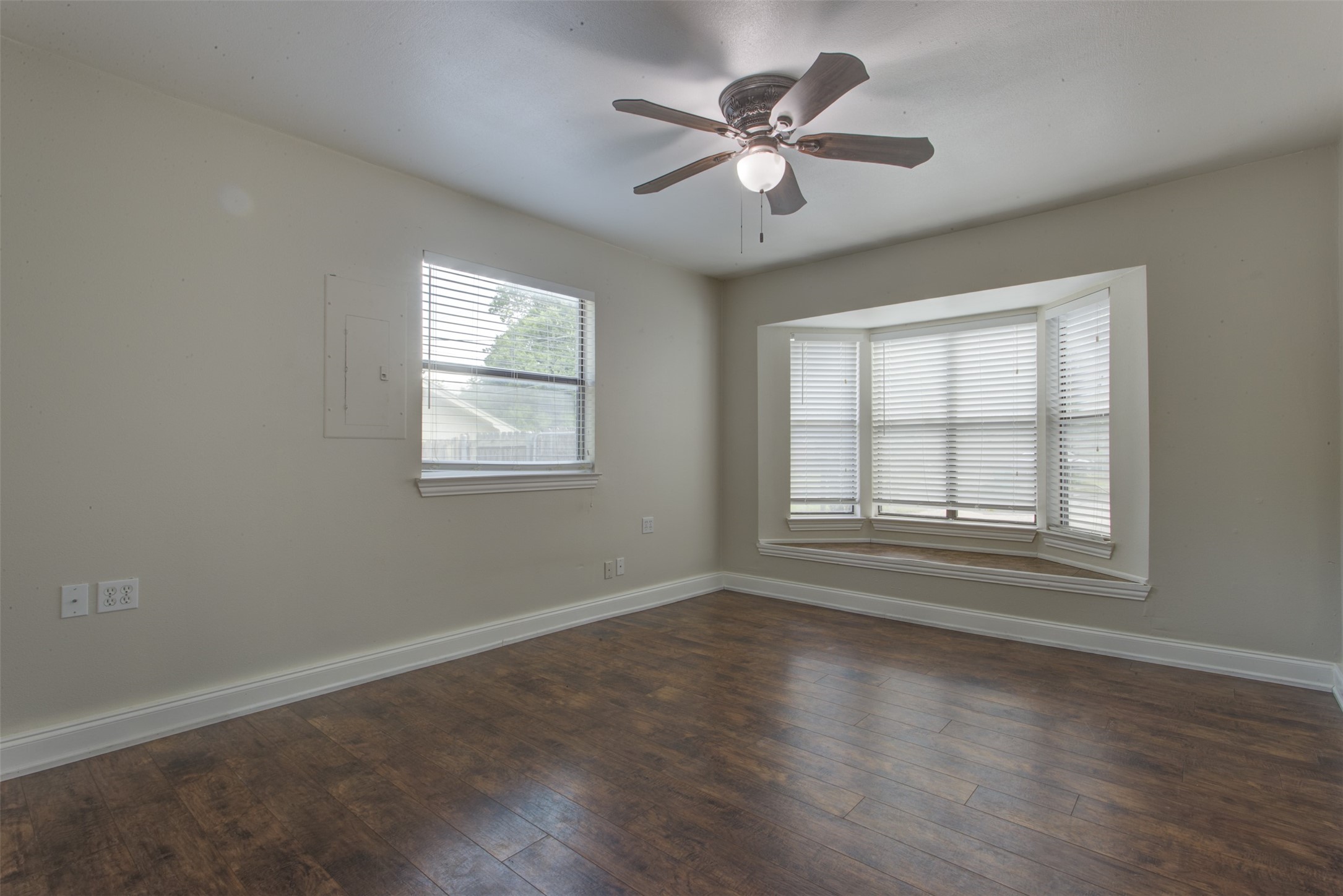 209 Case Street Weatherford TX 76086