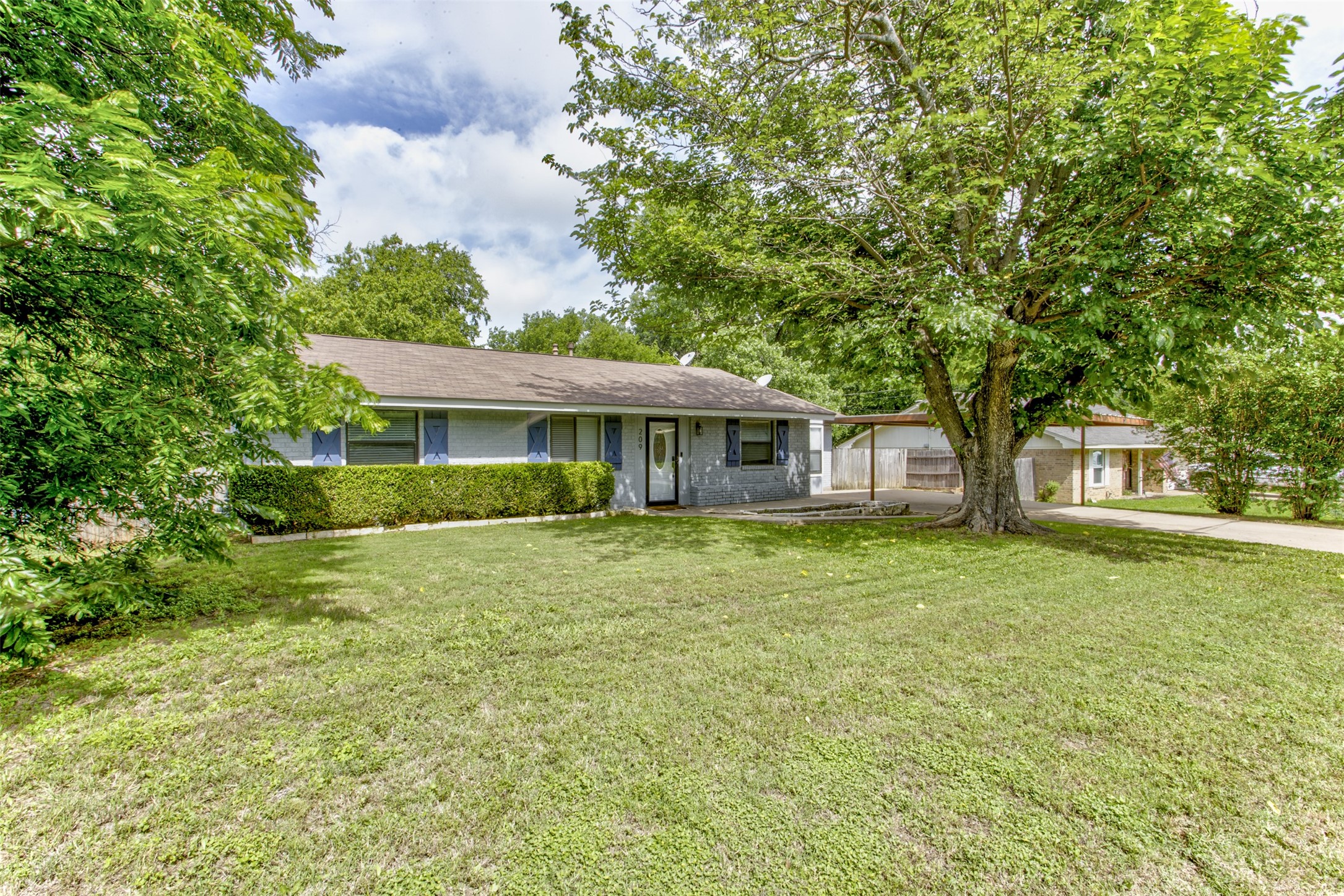 209 Case Street Weatherford TX 76086
