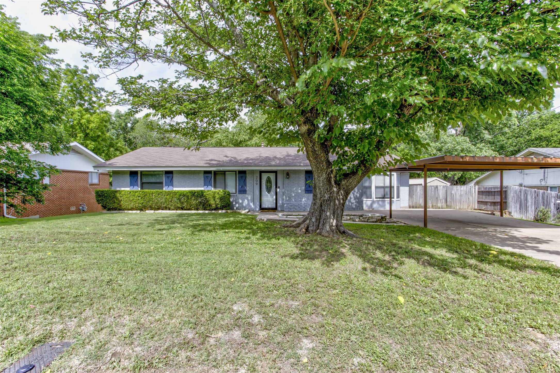 209 Case Street Weatherford TX 76086