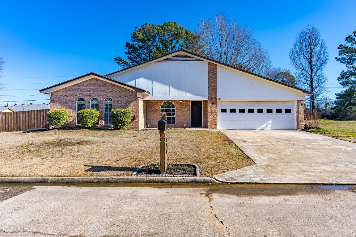 546 Oakhill Place De Kalb TX 75559