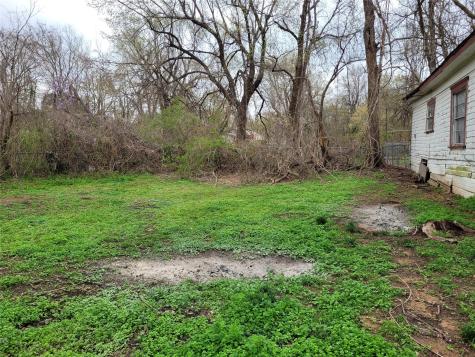 726 NE 6th Paris TX 75460