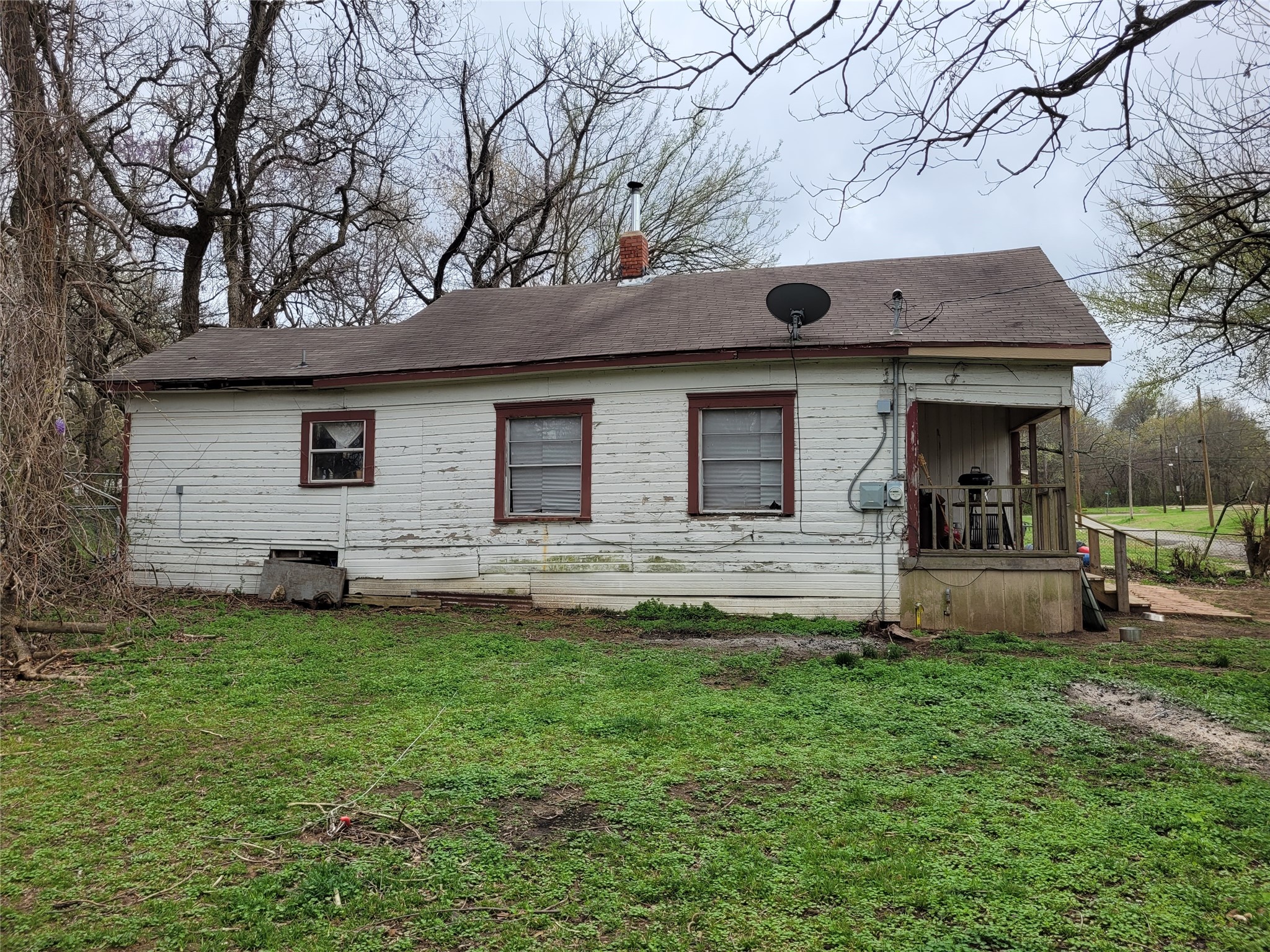 726 NE 6th Paris TX 75460