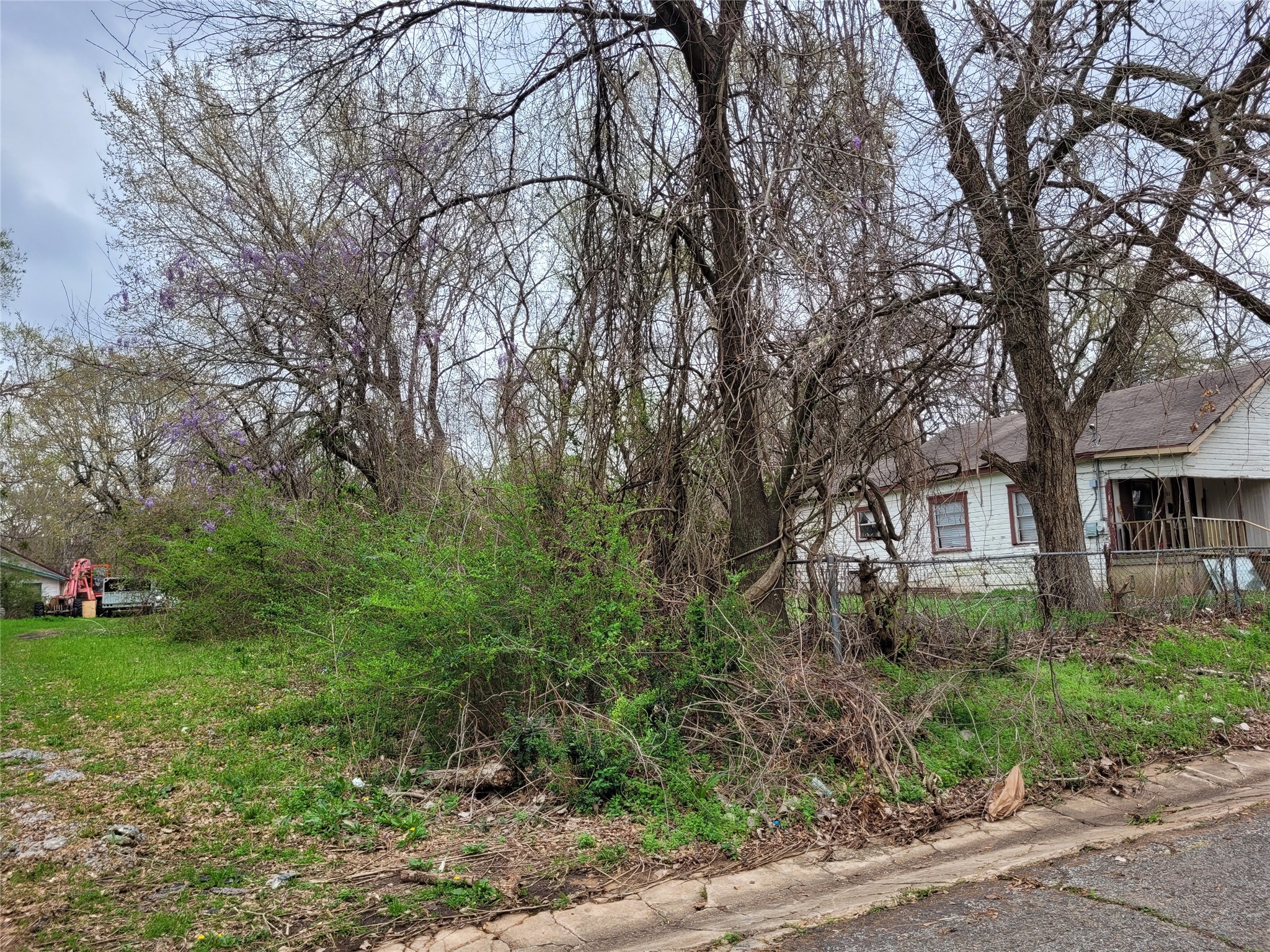 726 NE 6th Paris TX 75460