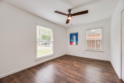 1406 Highland Street Mesquite TX 75149
