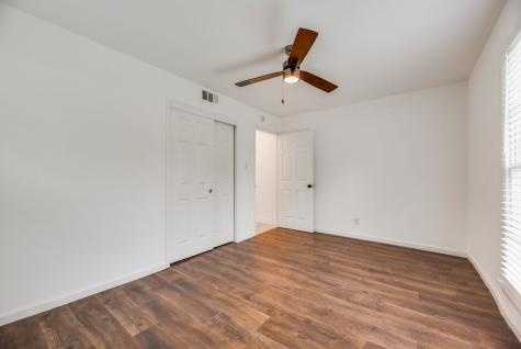 1406 Highland Street Mesquite TX 75149