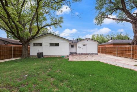 1406 Highland Street Mesquite TX 75149